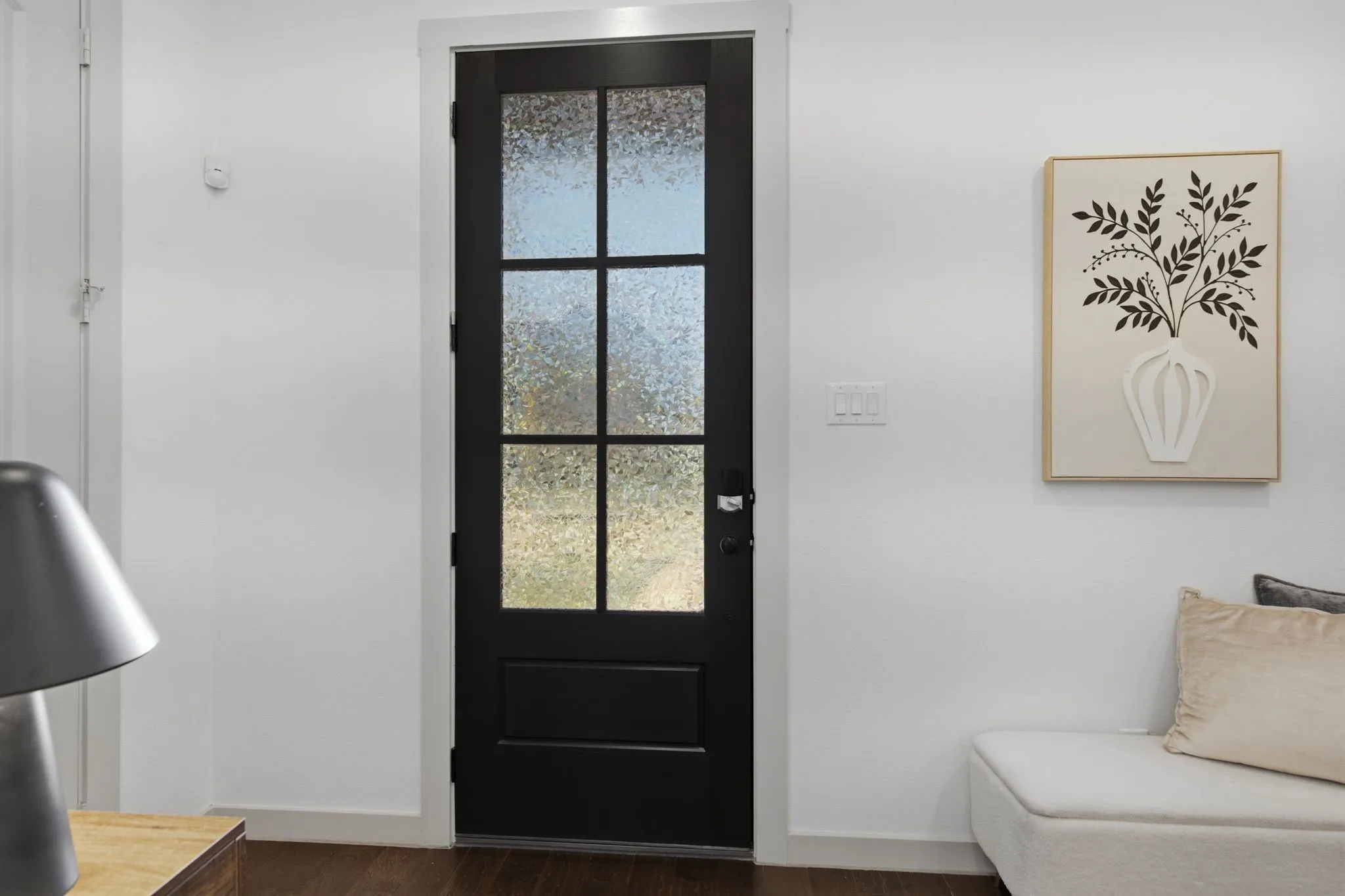 Townhouse For Rent in Denton County , 2221 Lasso Lane, Carrollton, Texas 75010, 3 Bedroom, 3 Bathroom, 2 Garage spaces, 2,107 Sqft, built in 2019, mls#21395664, Real Estate Agent in Carrollton, Homes For Rent in Denton county, Homes For Rent in Carrollton, Realtor in Carrollton Texas, Real Estate Brokerage Independent Realty Texas, Luminita Cordes Realtor