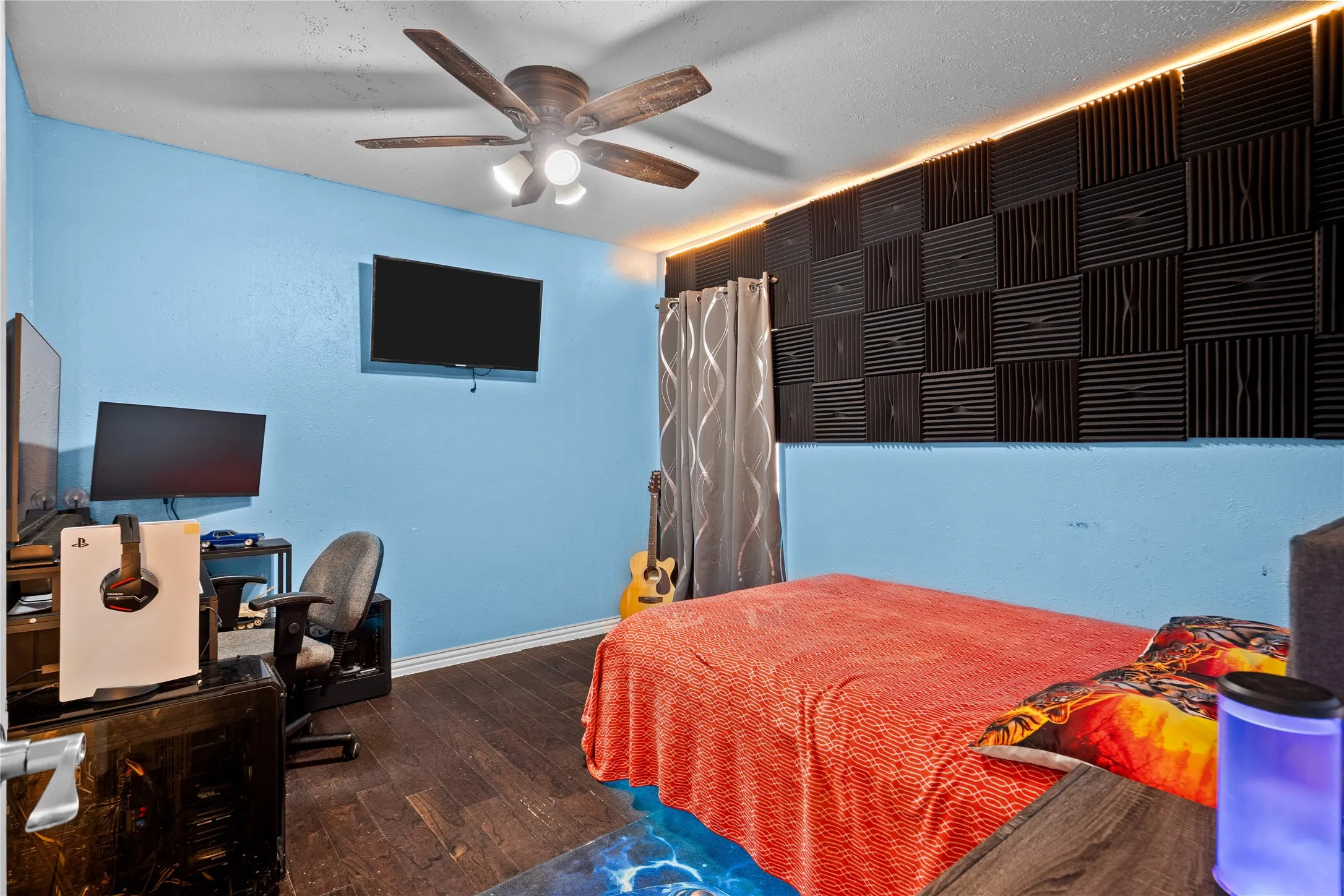 Single Family Residence For Rent in Tarrant County , 3005 Woodlark Drive, Fort Worth, Texas 76123, 3 Bedroom, 2 Bathroom, Garage spaces, 1,304 Sqft, built in 1984, mls#21395661, Real Estate Agent in Fort Worth, Homes For Rent in Tarrant county, Homes For Rent in Fort Worth, Realtor in Fort Worth Texas, Real Estate Brokerage Independent Realty Texas, Luminita Cordes Realtor