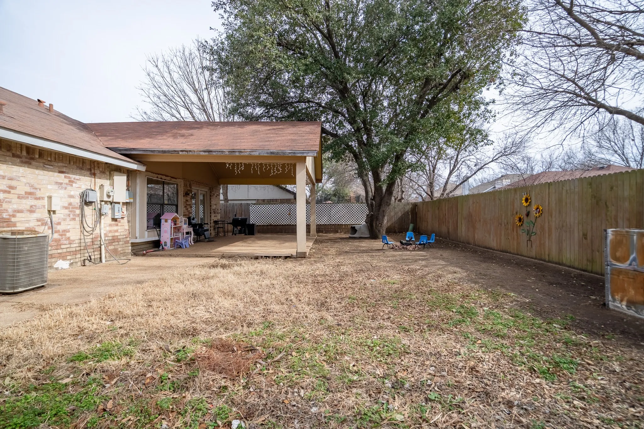Single Family Residence For Rent in Tarrant County , 3005 Woodlark Drive, Fort Worth, Texas 76123, 3 Bedroom, 2 Bathroom, Garage spaces, 1,304 Sqft, built in 1984, mls#21395661, Real Estate Agent in Fort Worth, Homes For Rent in Tarrant county, Homes For Rent in Fort Worth, Realtor in Fort Worth Texas, Real Estate Brokerage Independent Realty Texas, Luminita Cordes Realtor