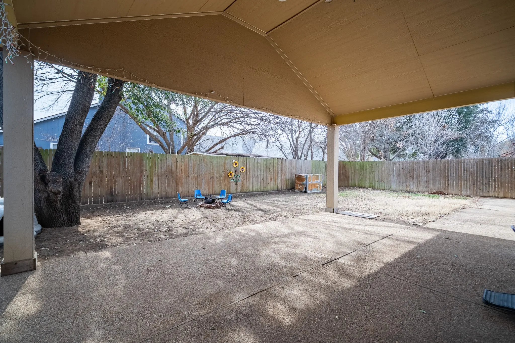 Single Family Residence For Rent in Tarrant County , 3005 Woodlark Drive, Fort Worth, Texas 76123, 3 Bedroom, 2 Bathroom, Garage spaces, 1,304 Sqft, built in 1984, mls#21395661, Real Estate Agent in Fort Worth, Homes For Rent in Tarrant county, Homes For Rent in Fort Worth, Realtor in Fort Worth Texas, Real Estate Brokerage Independent Realty Texas, Luminita Cordes Realtor