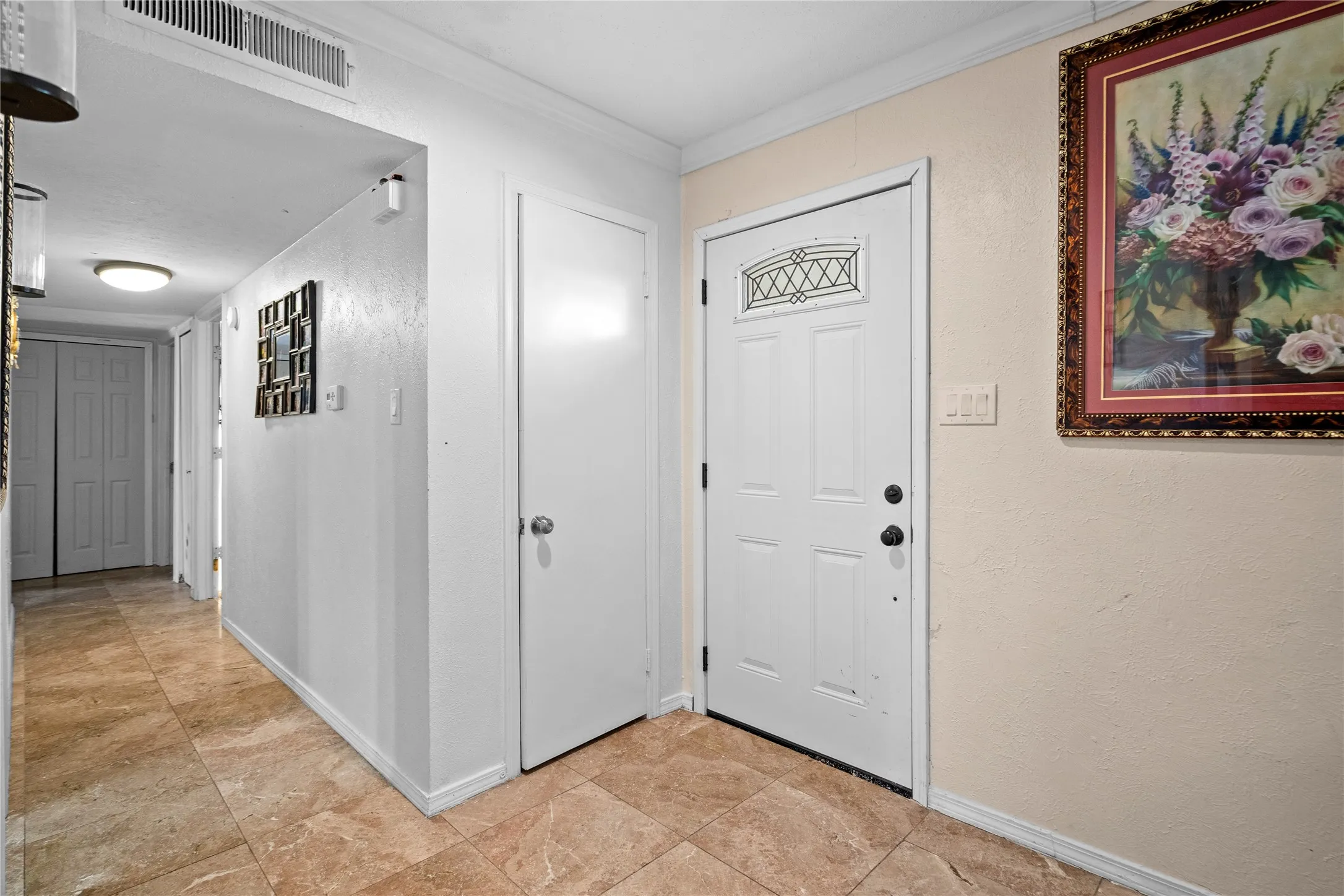 Single Family Residence For Rent in Tarrant County , 3005 Woodlark Drive, Fort Worth, Texas 76123, 3 Bedroom, 2 Bathroom, Garage spaces, 1,304 Sqft, built in 1984, mls#21395661, Real Estate Agent in Fort Worth, Homes For Rent in Tarrant county, Homes For Rent in Fort Worth, Realtor in Fort Worth Texas, Real Estate Brokerage Independent Realty Texas, Luminita Cordes Realtor