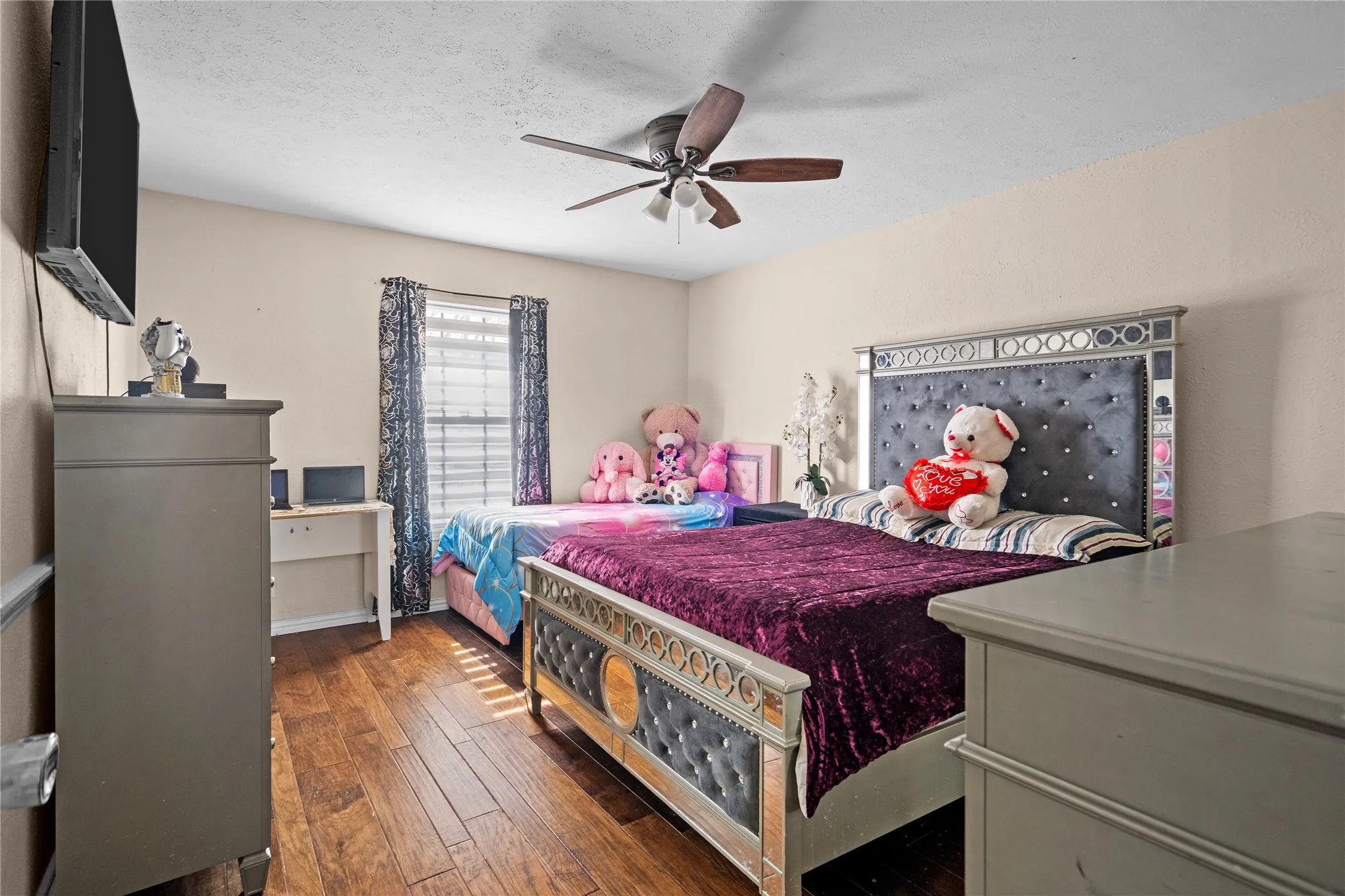 Single Family Residence For Rent in Tarrant County , 3005 Woodlark Drive, Fort Worth, Texas 76123, 3 Bedroom, 2 Bathroom, Garage spaces, 1,304 Sqft, built in 1984, mls#21395661, Real Estate Agent in Fort Worth, Homes For Rent in Tarrant county, Homes For Rent in Fort Worth, Realtor in Fort Worth Texas, Real Estate Brokerage Independent Realty Texas, Luminita Cordes Realtor
