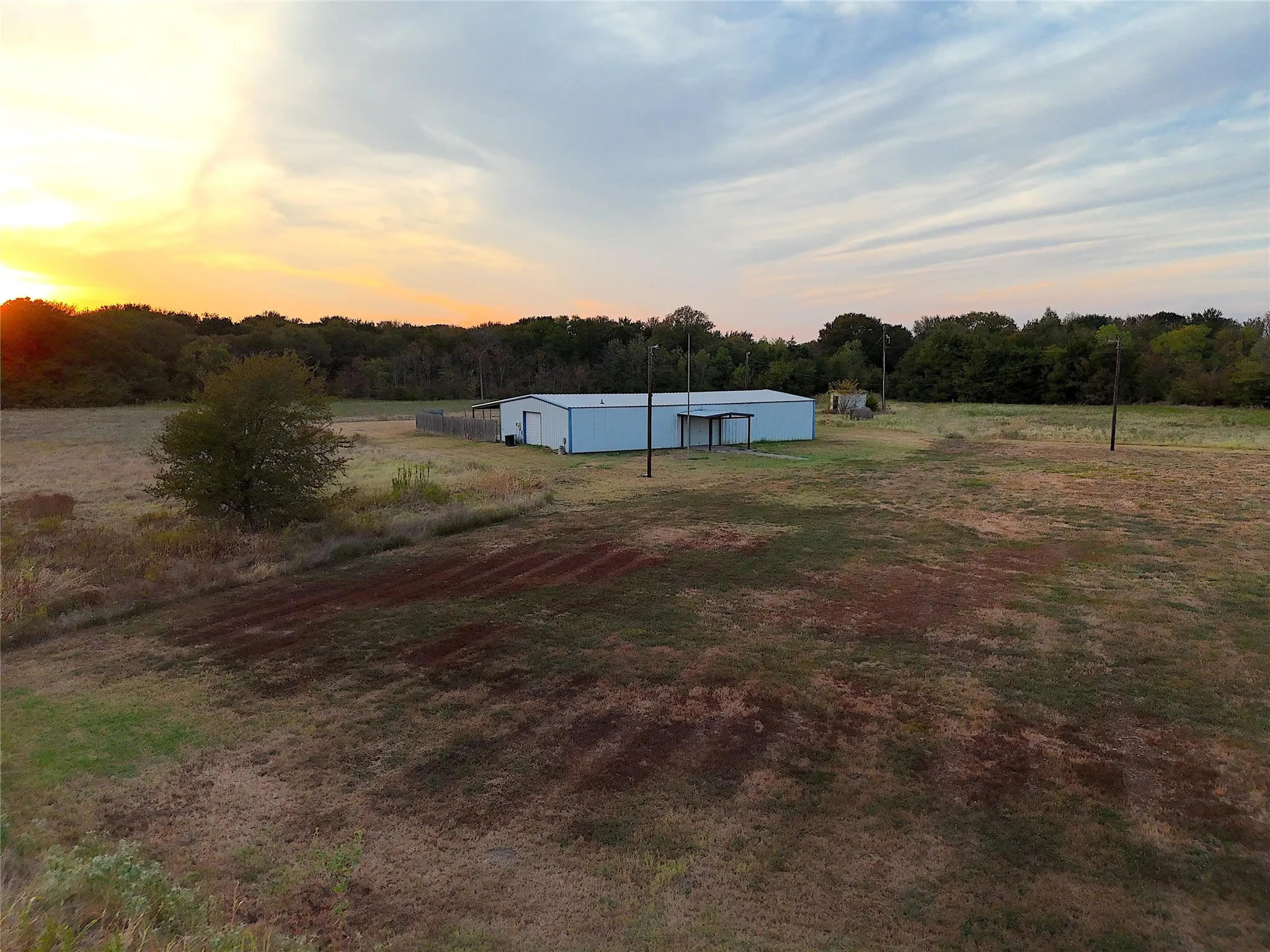 Improved Land For Sale in Hunt County , 5817 HIGHWAY 11, Commerce, Texas 75428, 0, 0, Garage spaces, 0 Sqft, built in 0, mls#21395665, Real Estate Agent in Commerce, Homes For Sale in Hunt county, Homes For Sale in Commerce, Realtor in Commerce Texas, Real Estate Brokerage Independent Realty Texas, Luminita Cordes Realtor