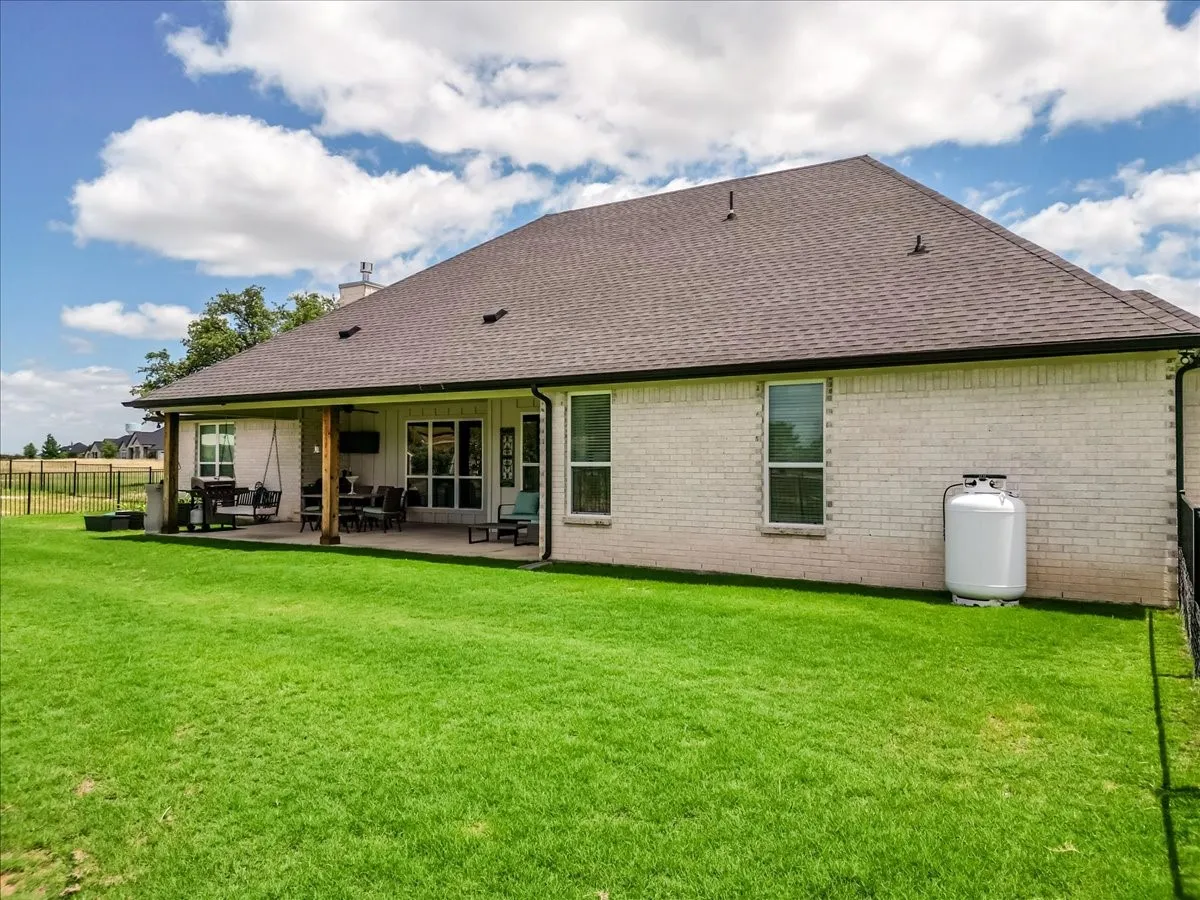 Single Family Residence For Sale in Hood County , 161 Helton Drive, Granbury, Texas 76049, 4 Bedroom, 3 Bathroom, 2 Garage spaces, 2,854 Sqft, built in 2023, mls#21395666, Real Estate Agent in Granbury, Homes For Sale in Hood county, Homes For Sale in Granbury, Realtor in Granbury Texas, Real Estate Brokerage Independent Realty Texas, Luminita Cordes Realtor