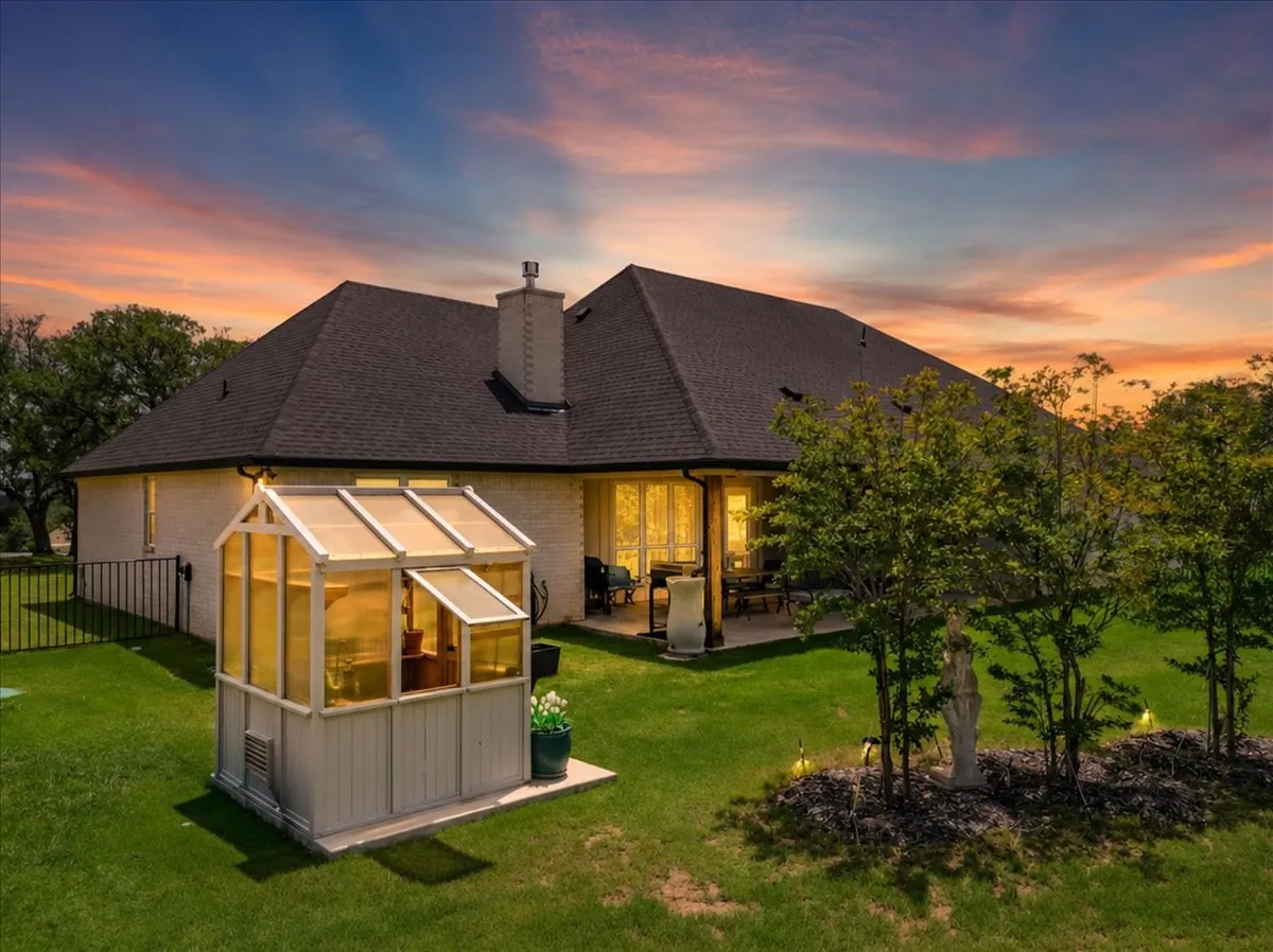Single Family Residence For Sale in Hood County , 161 Helton Drive, Granbury, Texas 76049, 4 Bedroom, 3 Bathroom, 2 Garage spaces, 2,854 Sqft, built in 2023, mls#21395666, Real Estate Agent in Granbury, Homes For Sale in Hood county, Homes For Sale in Granbury, Realtor in Granbury Texas, Real Estate Brokerage Independent Realty Texas, Luminita Cordes Realtor