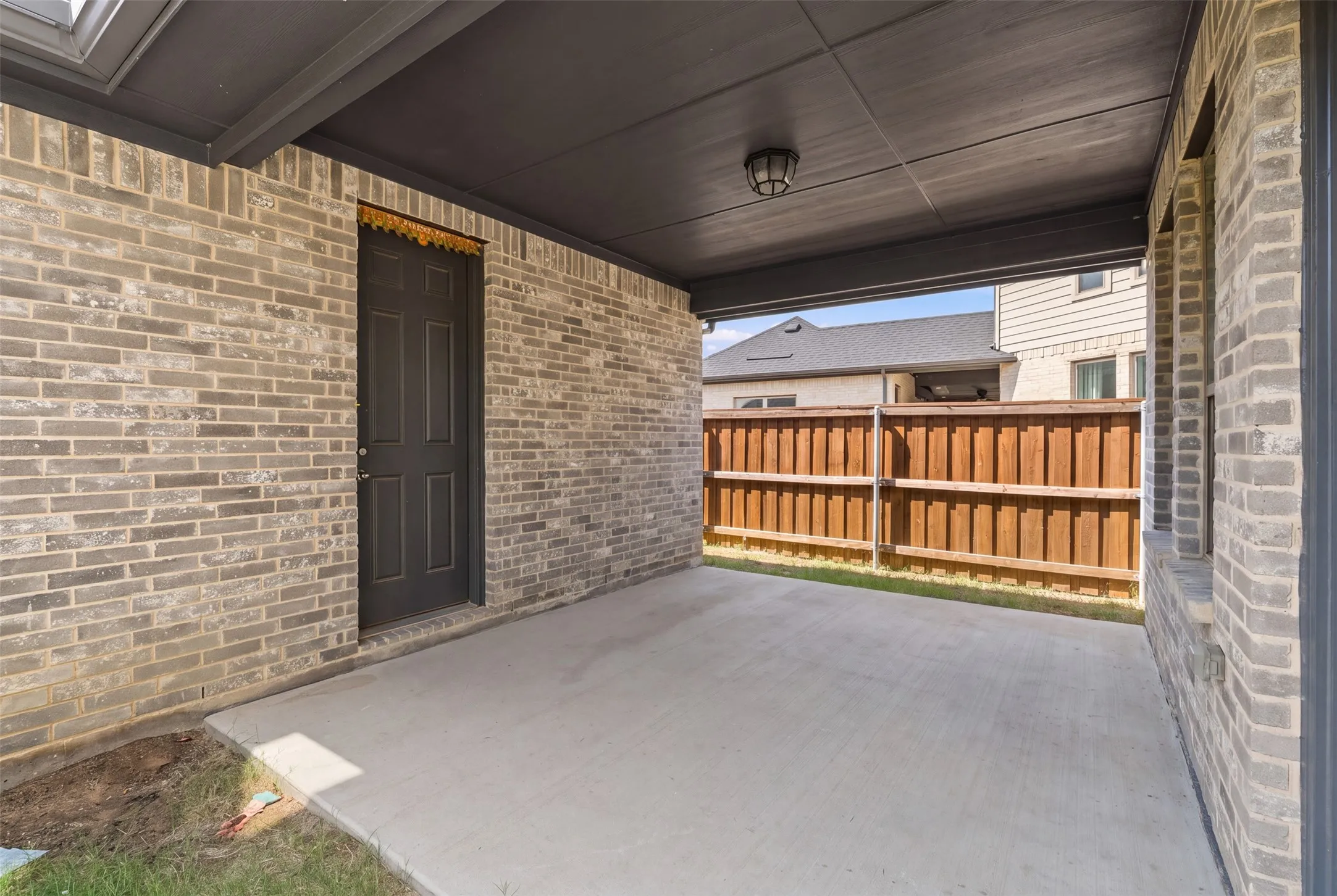 Single Family Residence For Sale in Tarrant County , 1434 Cypress Thorn Drive, Arlington, Texas 76005, 4 Bedroom, 3 Bathroom, 2 Garage spaces, 3,010 Sqft, built in 2022, mls#21394899, Real Estate Agent in Arlington, Homes For Sale in Tarrant county, Homes For Sale in Arlington, Realtor in Arlington Texas, Real Estate Brokerage Independent Realty Texas, Luminita Cordes Realtor