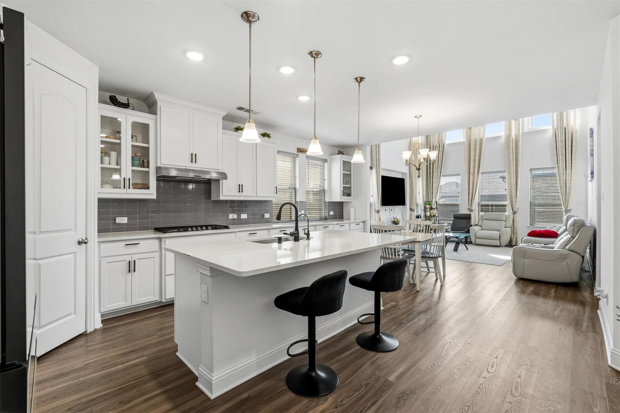 Single Family Residence For Sale in Tarrant County , 1434 Cypress Thorn Drive, Arlington, Texas 76005, 4 Bedroom, 3 Bathroom, 2 Garage spaces, 3,010 Sqft, built in 2022, mls#21394899, Real Estate Agent in Arlington, Homes For Sale in Tarrant county, Homes For Sale in Arlington, Realtor in Arlington Texas, Real Estate Brokerage Independent Realty Texas, Luminita Cordes Realtor