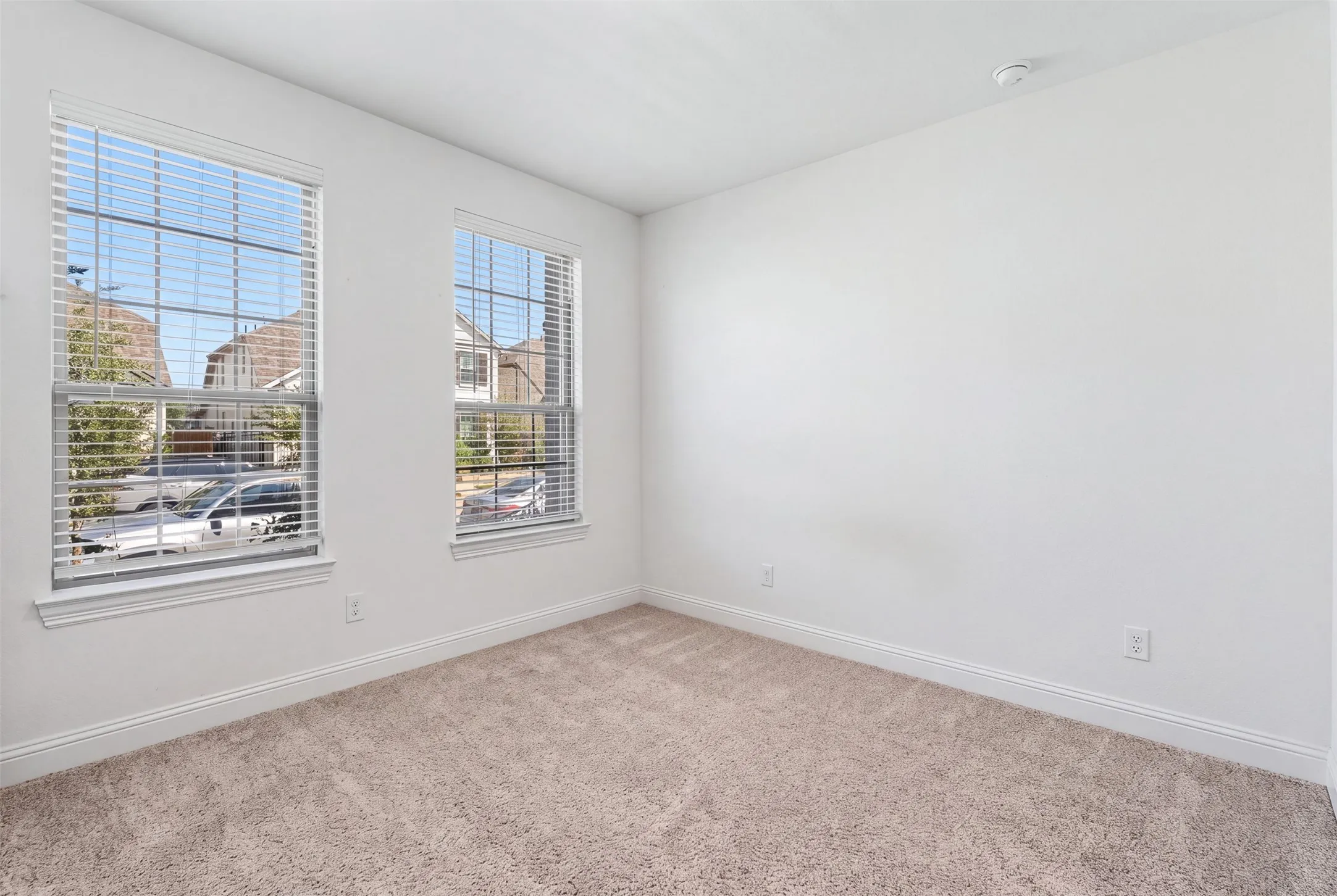 Single Family Residence For Sale in Tarrant County , 1434 Cypress Thorn Drive, Arlington, Texas 76005, 4 Bedroom, 3 Bathroom, 2 Garage spaces, 3,010 Sqft, built in 2022, mls#21394899, Real Estate Agent in Arlington, Homes For Sale in Tarrant county, Homes For Sale in Arlington, Realtor in Arlington Texas, Real Estate Brokerage Independent Realty Texas, Luminita Cordes Realtor