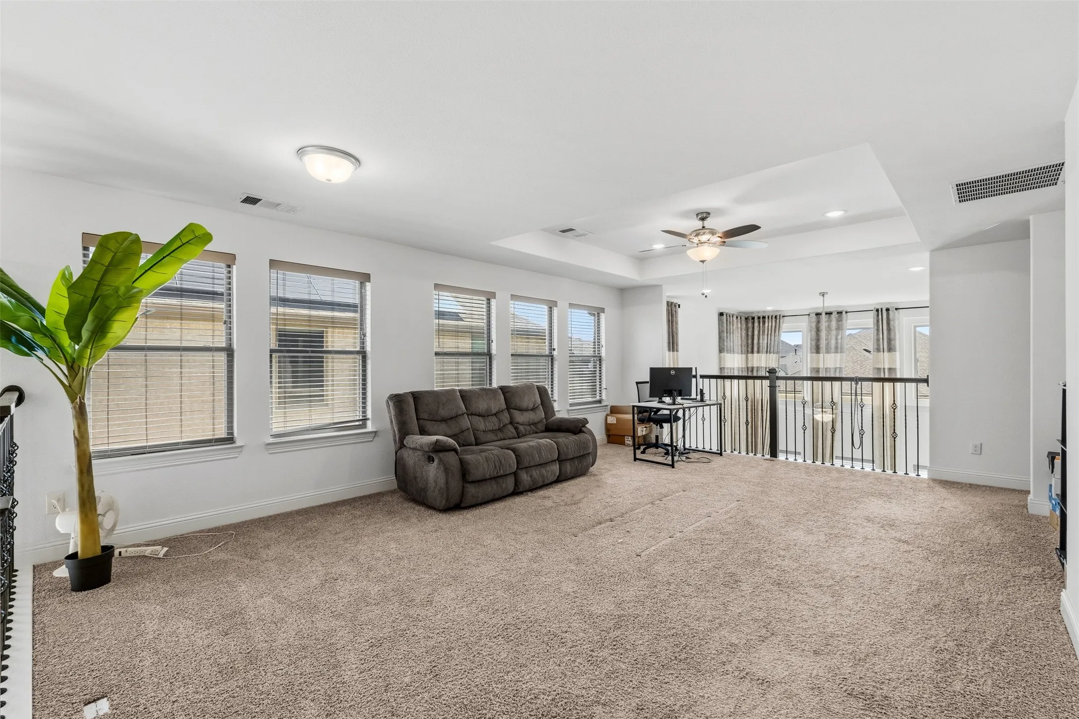 Single Family Residence For Sale in Tarrant County , 1434 Cypress Thorn Drive, Arlington, Texas 76005, 4 Bedroom, 3 Bathroom, 2 Garage spaces, 3,010 Sqft, built in 2022, mls#21394899, Real Estate Agent in Arlington, Homes For Sale in Tarrant county, Homes For Sale in Arlington, Realtor in Arlington Texas, Real Estate Brokerage Independent Realty Texas, Luminita Cordes Realtor