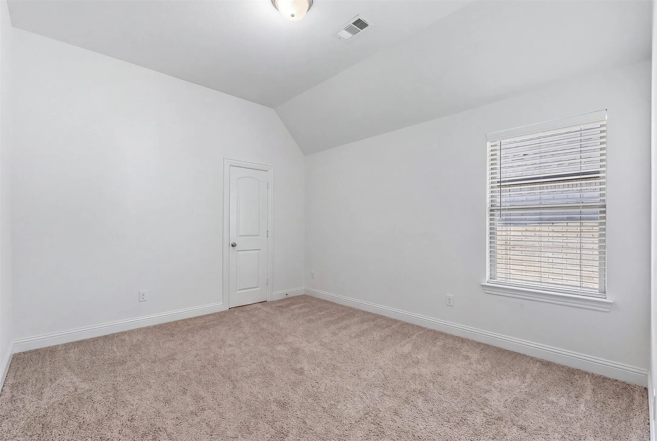 Single Family Residence For Sale in Tarrant County , 1434 Cypress Thorn Drive, Arlington, Texas 76005, 4 Bedroom, 3 Bathroom, 2 Garage spaces, 3,010 Sqft, built in 2022, mls#21394899, Real Estate Agent in Arlington, Homes For Sale in Tarrant county, Homes For Sale in Arlington, Realtor in Arlington Texas, Real Estate Brokerage Independent Realty Texas, Luminita Cordes Realtor