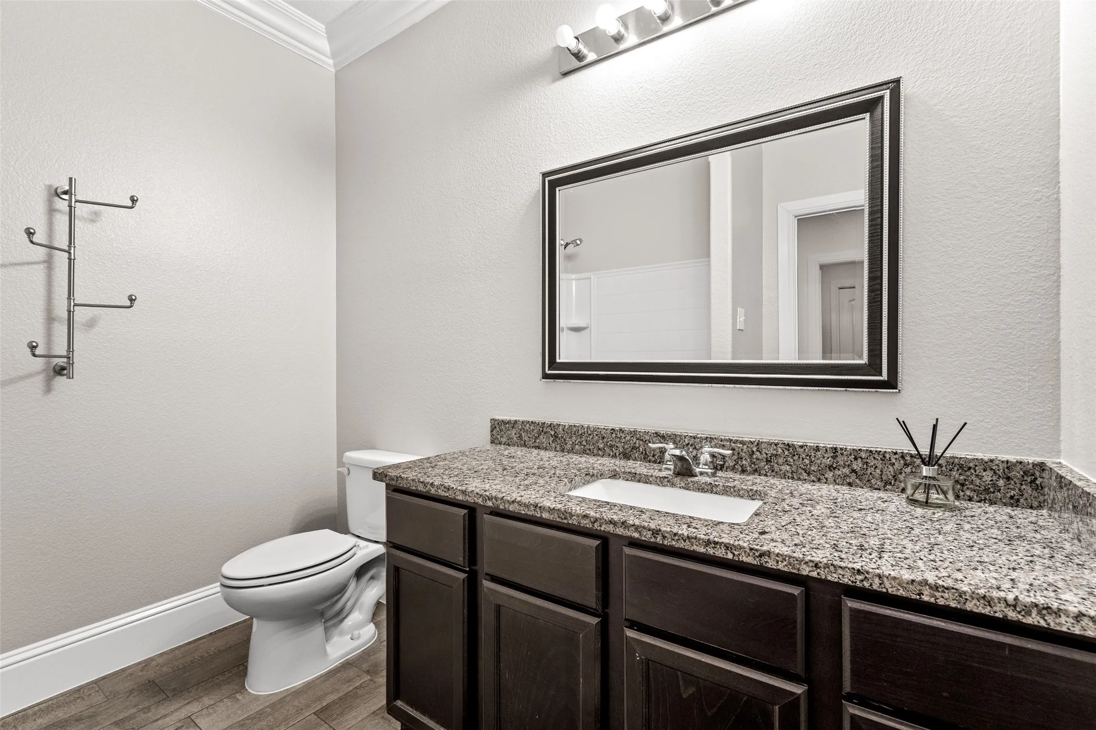 Single Family Residence For Sale in Denton County , 303 Triple Crown Lane, Ponder, Texas 76259, 3 Bedroom, 2 Bathroom, 2 Garage spaces, 1,698 Sqft, built in 2017, mls#21395651, Real Estate Agent in Ponder, Homes For Sale in Denton county, Homes For Sale in Ponder, Realtor in Ponder Texas, Real Estate Brokerage Independent Realty Texas, Luminita Cordes Realtor