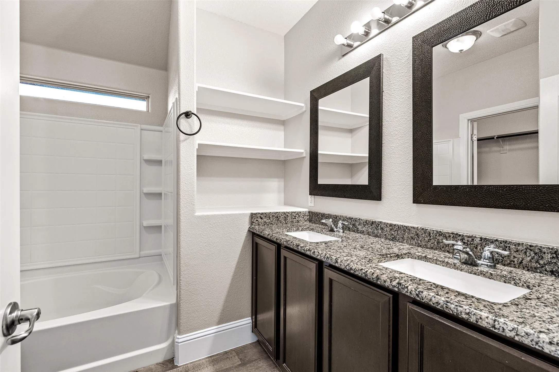 Single Family Residence For Sale in Denton County , 303 Triple Crown Lane, Ponder, Texas 76259, 3 Bedroom, 2 Bathroom, 2 Garage spaces, 1,698 Sqft, built in 2017, mls#21395651, Real Estate Agent in Ponder, Homes For Sale in Denton county, Homes For Sale in Ponder, Realtor in Ponder Texas, Real Estate Brokerage Independent Realty Texas, Luminita Cordes Realtor