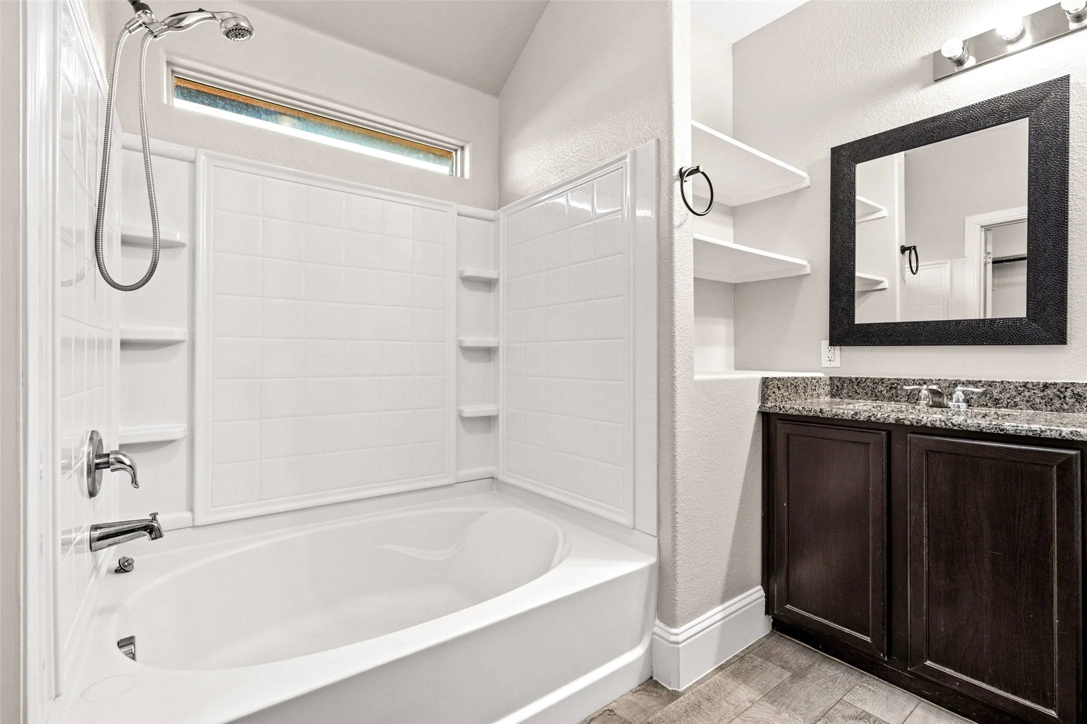 Single Family Residence For Sale in Denton County , 303 Triple Crown Lane, Ponder, Texas 76259, 3 Bedroom, 2 Bathroom, 2 Garage spaces, 1,698 Sqft, built in 2017, mls#21395651, Real Estate Agent in Ponder, Homes For Sale in Denton county, Homes For Sale in Ponder, Realtor in Ponder Texas, Real Estate Brokerage Independent Realty Texas, Luminita Cordes Realtor