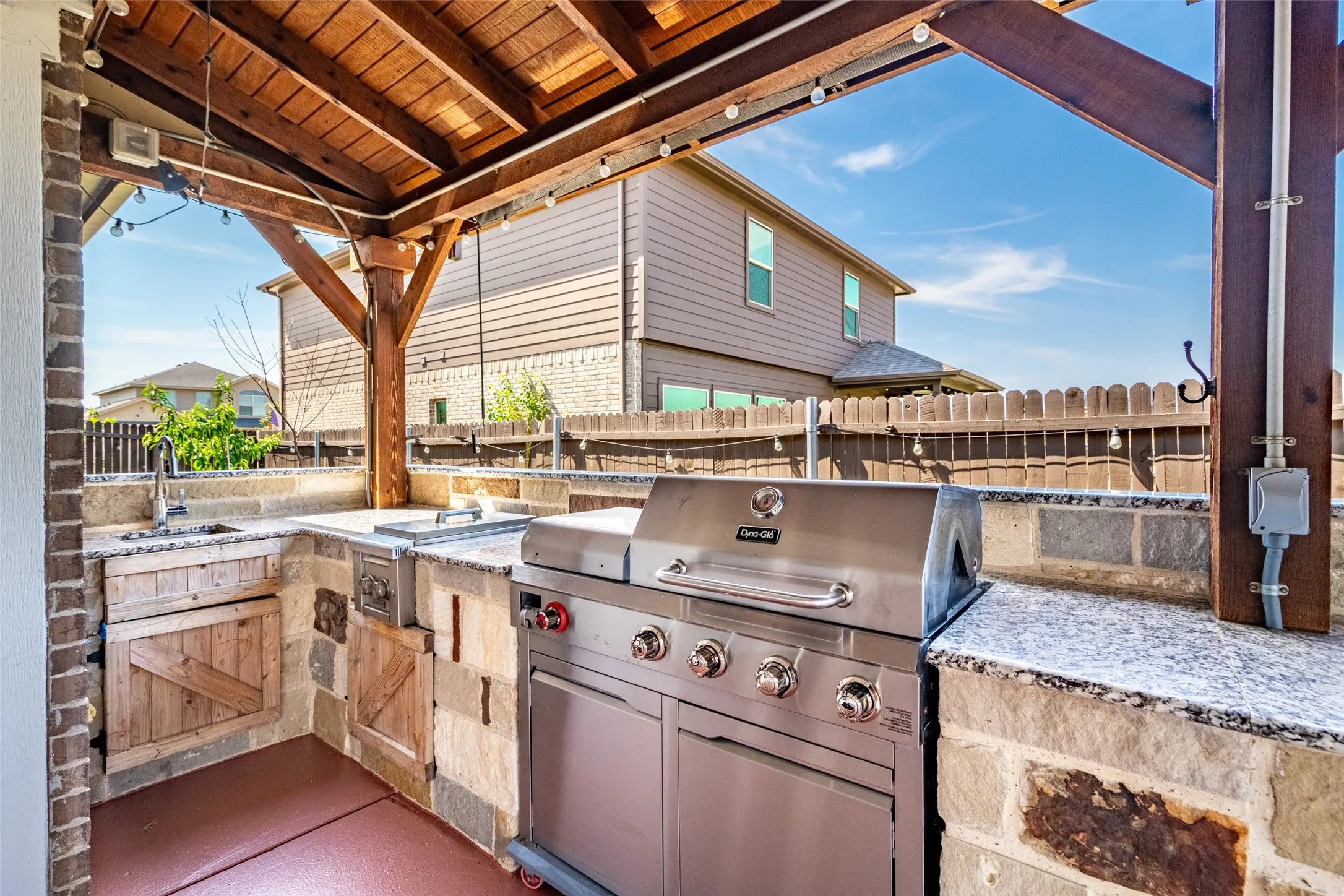 Single Family Residence For Sale in Denton County , 303 Triple Crown Lane, Ponder, Texas 76259, 3 Bedroom, 2 Bathroom, 2 Garage spaces, 1,698 Sqft, built in 2017, mls#21395651, Real Estate Agent in Ponder, Homes For Sale in Denton county, Homes For Sale in Ponder, Realtor in Ponder Texas, Real Estate Brokerage Independent Realty Texas, Luminita Cordes Realtor