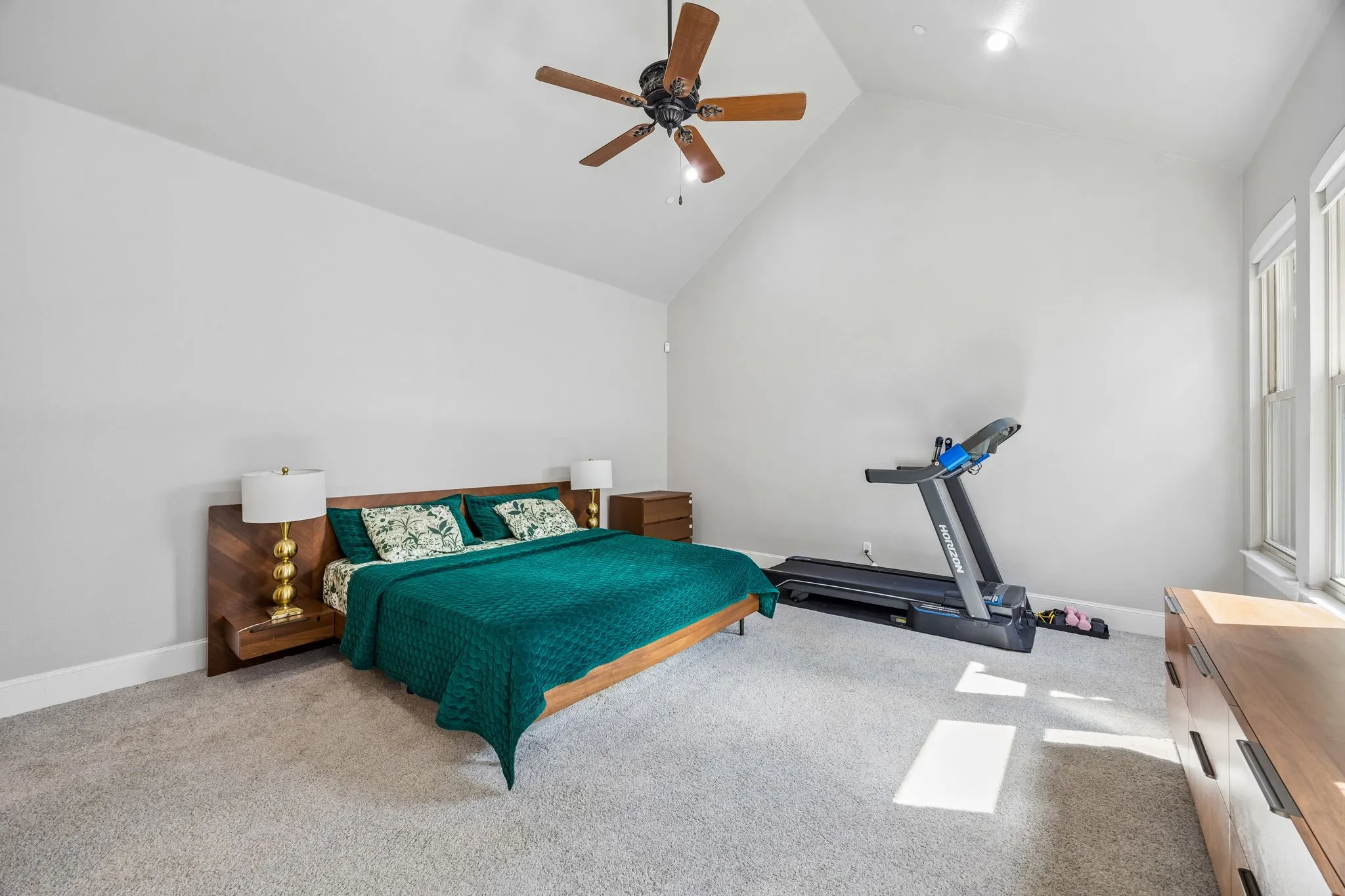 Single Family Residence For Sale in Collin County , 5217 Fort Buckner Drive, Mc Kinney, Texas 75070, 3 Bedroom, 3 Bathroom, 2 Garage spaces, 2,097 Sqft, built in 2005, mls#21394714, Real Estate Agent in Mc Kinney, Homes For Sale in Collin county, Homes For Sale in Mc Kinney, Realtor in Mc Kinney Texas, Real Estate Brokerage Independent Realty Texas, Luminita Cordes Realtor