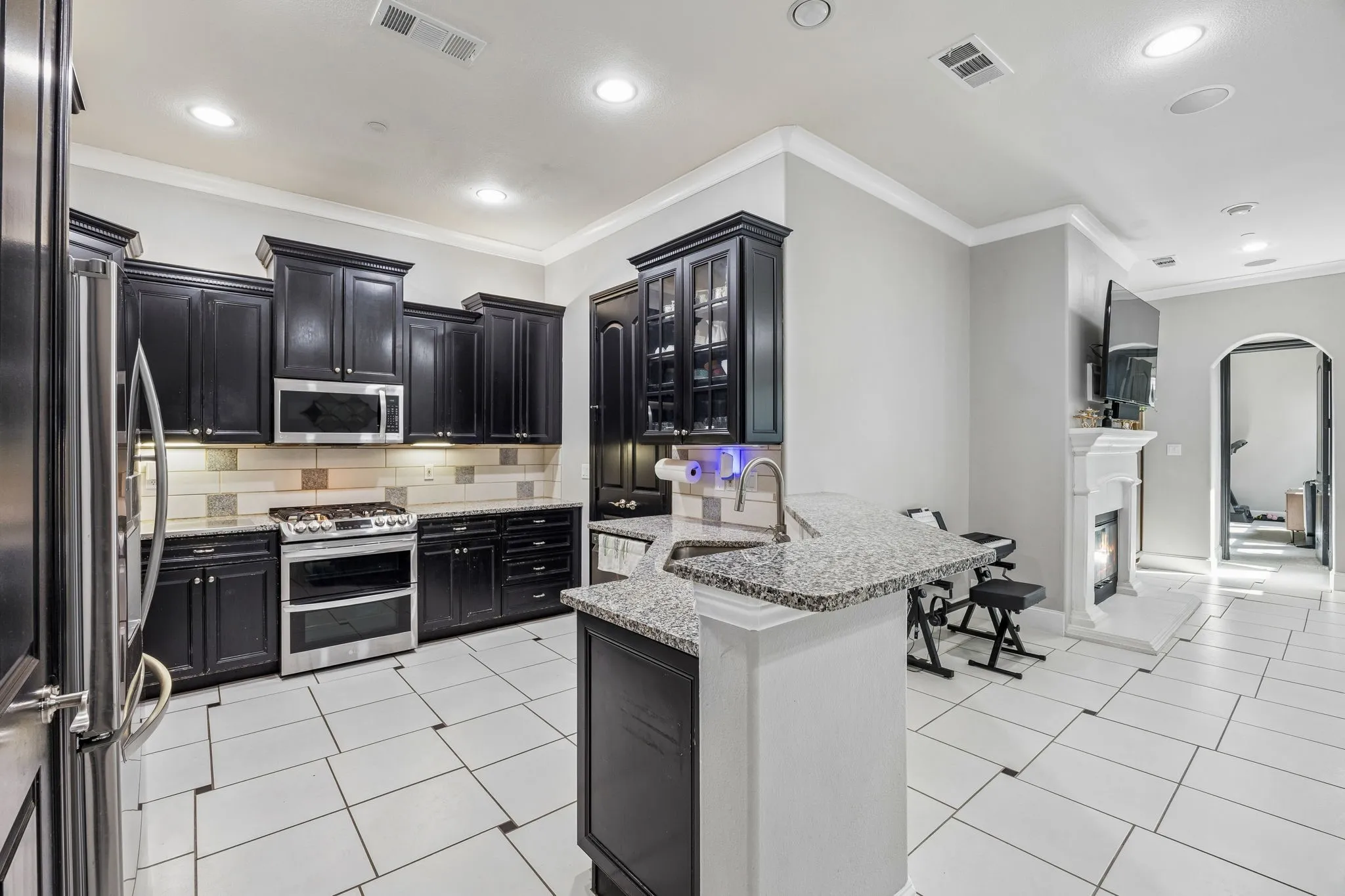 Single Family Residence For Sale in Collin County , 5217 Fort Buckner Drive, Mc Kinney, Texas 75070, 3 Bedroom, 3 Bathroom, 2 Garage spaces, 2,097 Sqft, built in 2005, mls#21394714, Real Estate Agent in Mc Kinney, Homes For Sale in Collin county, Homes For Sale in Mc Kinney, Realtor in Mc Kinney Texas, Real Estate Brokerage Independent Realty Texas, Luminita Cordes Realtor