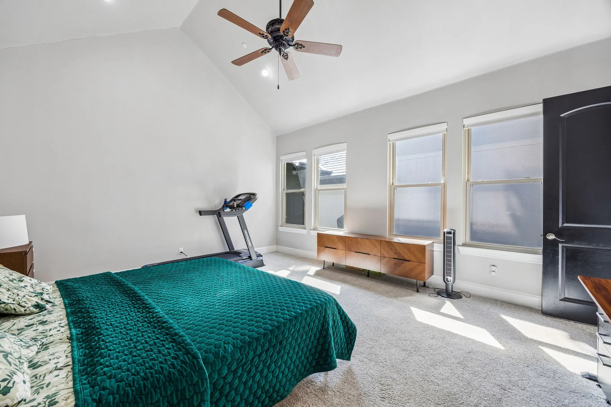 Single Family Residence For Sale in Collin County , 5217 Fort Buckner Drive, Mc Kinney, Texas 75070, 3 Bedroom, 3 Bathroom, 2 Garage spaces, 2,097 Sqft, built in 2005, mls#21394714, Real Estate Agent in Mc Kinney, Homes For Sale in Collin county, Homes For Sale in Mc Kinney, Realtor in Mc Kinney Texas, Real Estate Brokerage Independent Realty Texas, Luminita Cordes Realtor