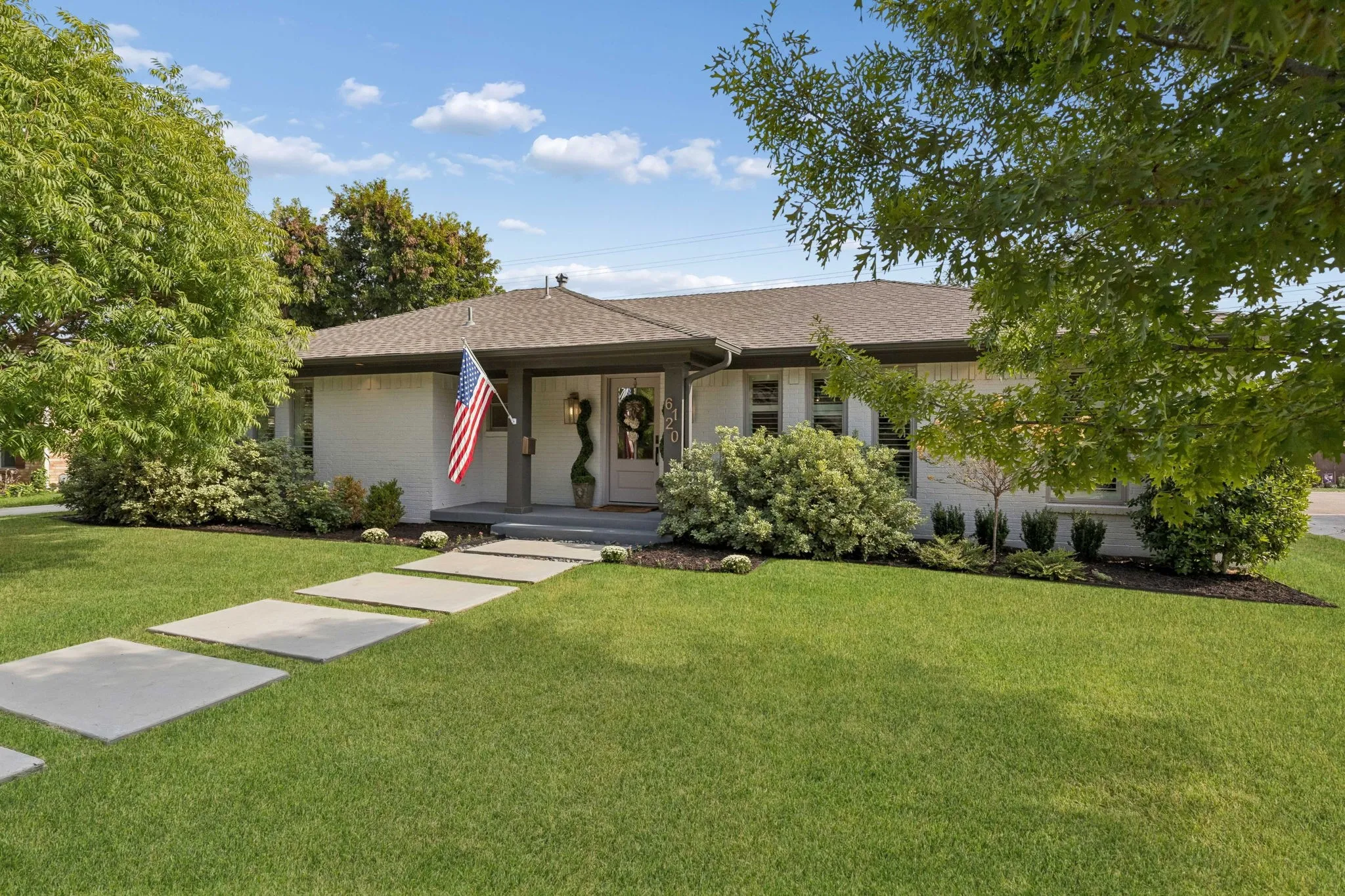 Single Family Residence For Sale