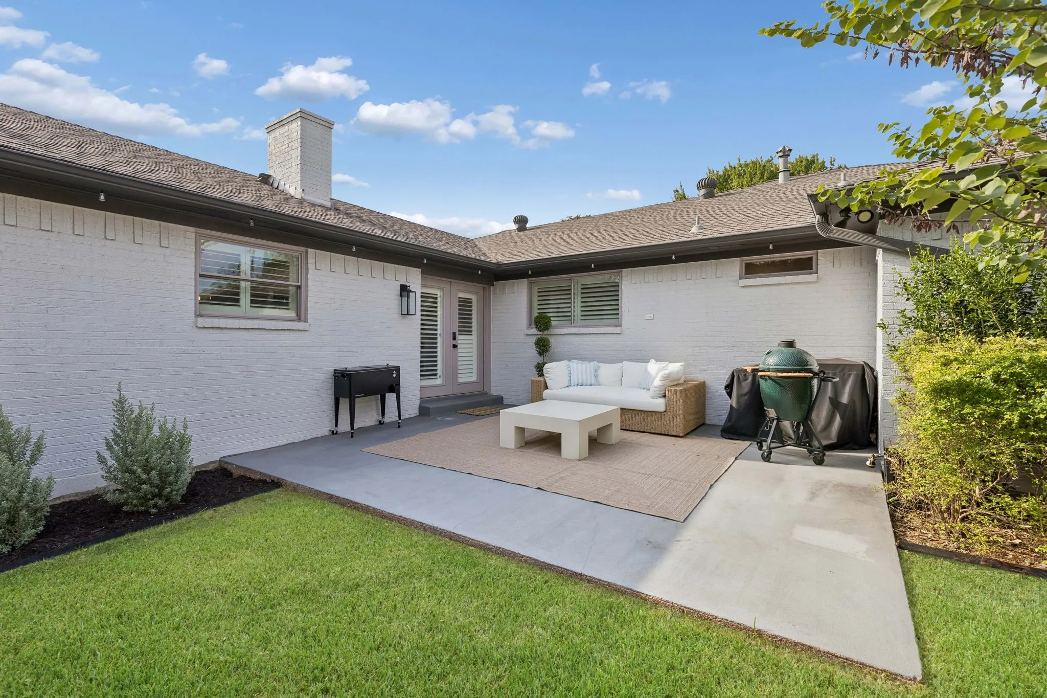 Single Family Residence For Sale in Dallas County , 6120 Berwyn Lane, Dallas, Texas 75214, 4 Bedroom, 3 Bathroom, 2 Garage spaces, 2,219 Sqft, built in 1964, mls#21395658, Real Estate Agent in Dallas, Homes For Sale in Dallas county, Homes For Sale in Dallas, Realtor in Dallas Texas, Real Estate Brokerage Independent Realty Texas, Luminita Cordes Realtor