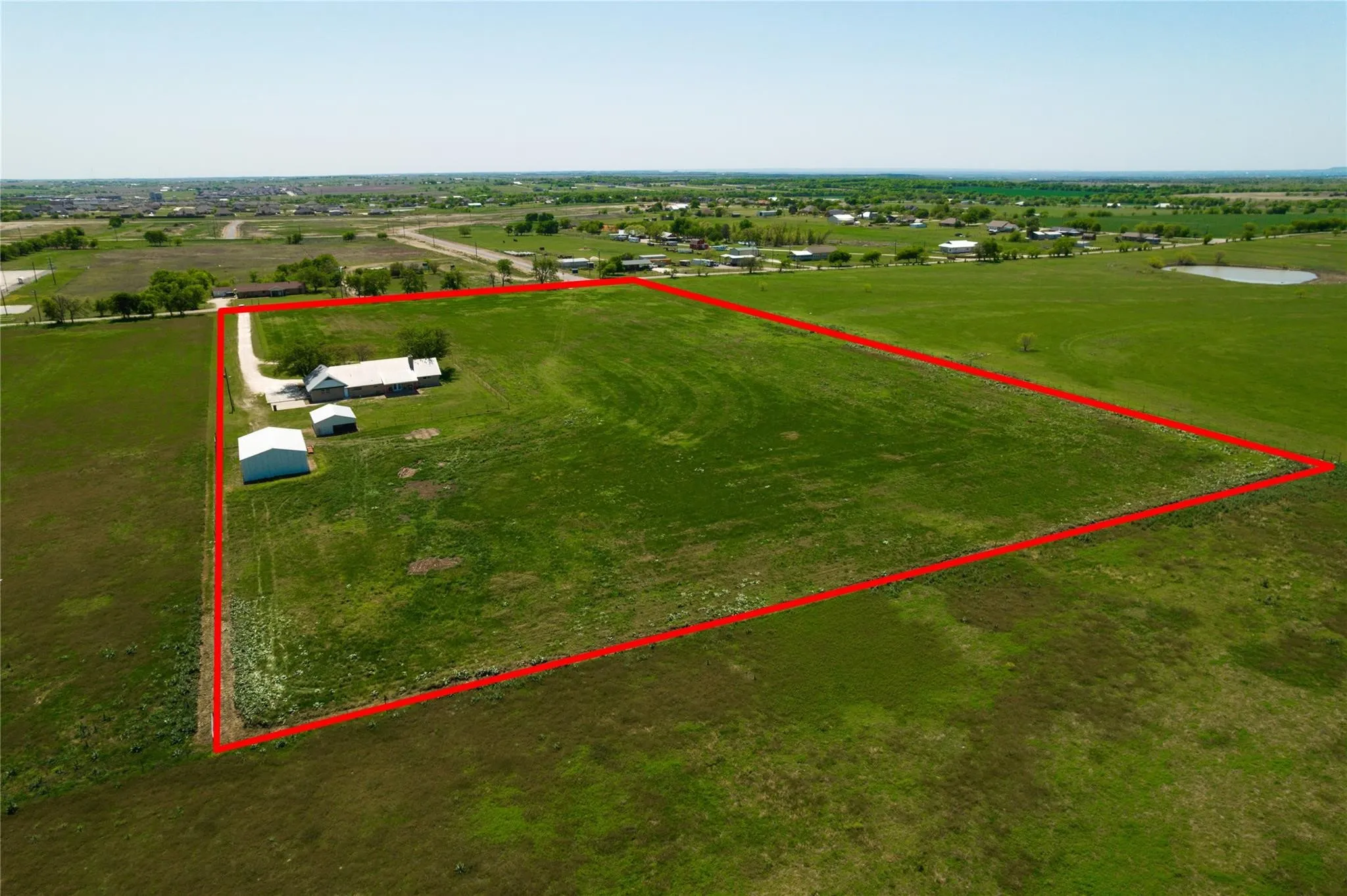 Single Family Residence For Rent in Johnson County , 9518 County Road 913, Godley, Texas 76044, 3 Bedroom, 2 Bathroom, Garage spaces, 2,498 Sqft, built in 1975, mls#21394231, Real Estate Agent in Godley, Homes For Rent in Johnson county, Homes For Rent in Godley, Realtor in Godley Texas, Real Estate Brokerage Independent Realty Texas, Luminita Cordes Realtor