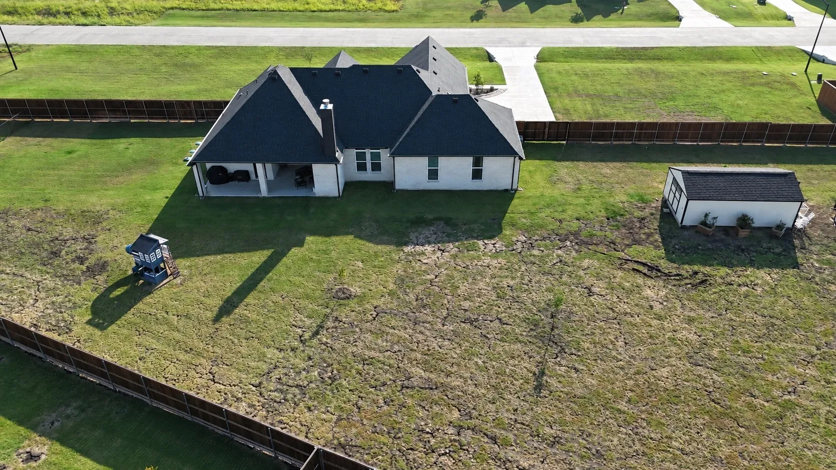 Single Family Residence For Sale in Ellis County , 1730 Blackfoot Parkway, Waxahachie, Texas 75165, 4 Bedroom, 3 Bathroom, 3 Garage spaces, 2,585 Sqft, built in 2024, mls#21390571, Real Estate Agent in Waxahachie, Homes For Sale in Ellis county, Homes For Sale in Waxahachie, Realtor in Waxahachie Texas, Real Estate Brokerage Independent Realty Texas, Luminita Cordes Realtor