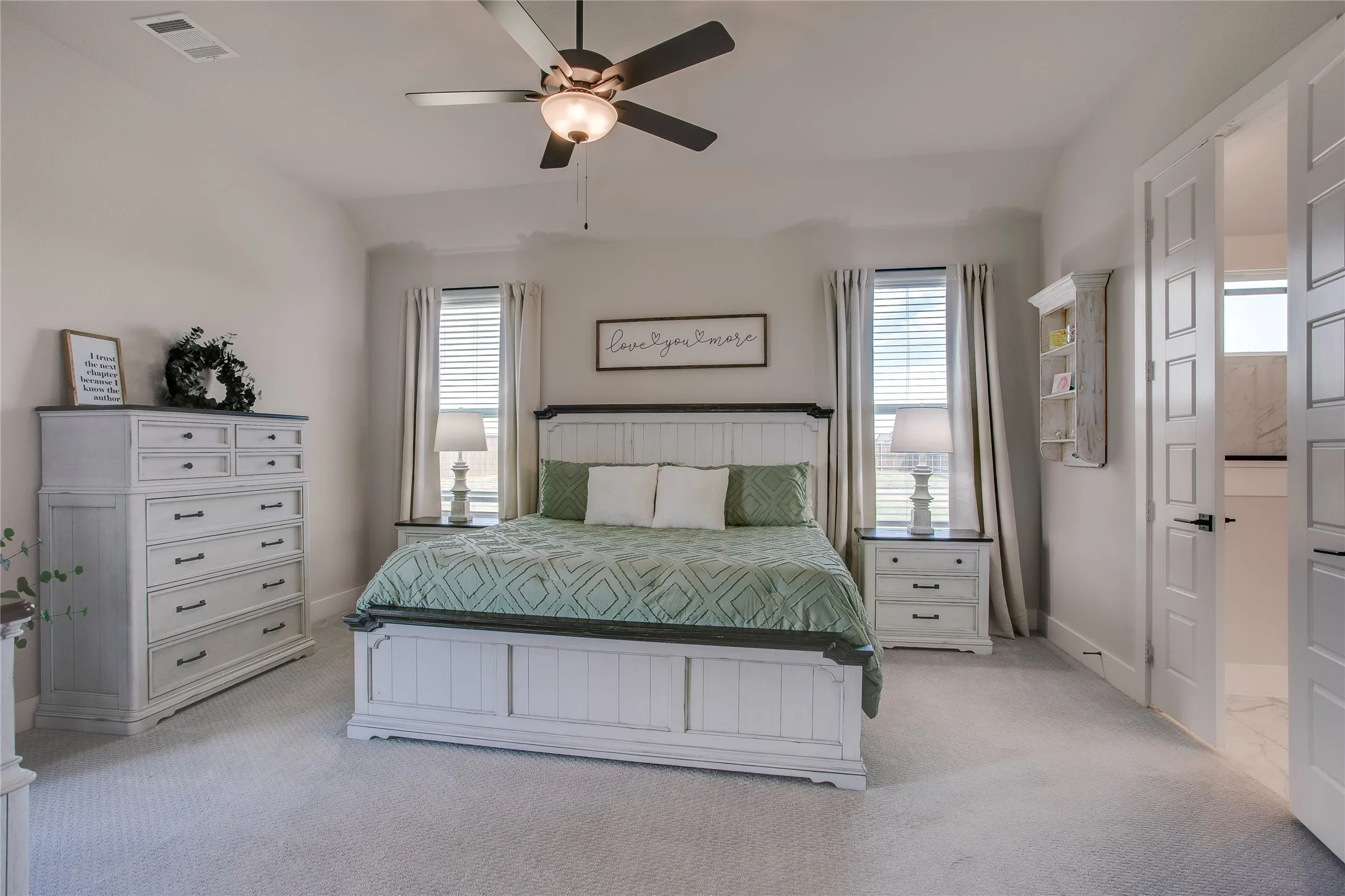Single Family Residence For Sale in Ellis County , 1730 Blackfoot Parkway, Waxahachie, Texas 75165, 4 Bedroom, 3 Bathroom, 3 Garage spaces, 2,585 Sqft, built in 2024, mls#21390571, Real Estate Agent in Waxahachie, Homes For Sale in Ellis county, Homes For Sale in Waxahachie, Realtor in Waxahachie Texas, Real Estate Brokerage Independent Realty Texas, Luminita Cordes Realtor