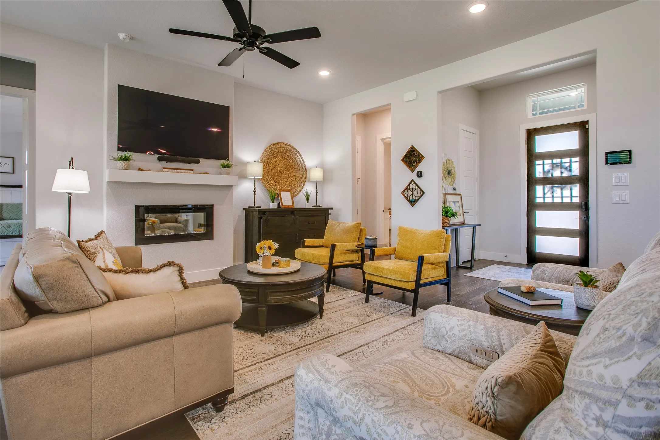 Single Family Residence For Sale in Ellis County , 1730 Blackfoot Parkway, Waxahachie, Texas 75165, 4 Bedroom, 3 Bathroom, 3 Garage spaces, 2,585 Sqft, built in 2024, mls#21390571, Real Estate Agent in Waxahachie, Homes For Sale in Ellis county, Homes For Sale in Waxahachie, Realtor in Waxahachie Texas, Real Estate Brokerage Independent Realty Texas, Luminita Cordes Realtor