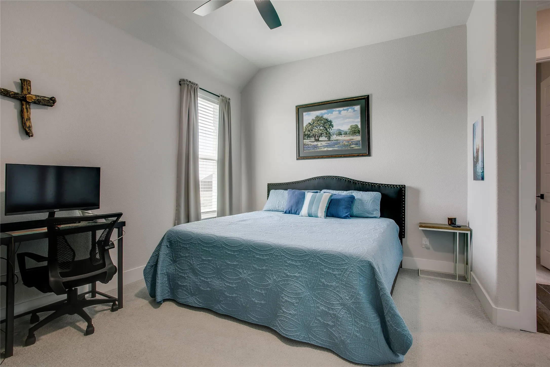Single Family Residence For Sale in Ellis County , 1730 Blackfoot Parkway, Waxahachie, Texas 75165, 4 Bedroom, 3 Bathroom, 3 Garage spaces, 2,585 Sqft, built in 2024, mls#21390571, Real Estate Agent in Waxahachie, Homes For Sale in Ellis county, Homes For Sale in Waxahachie, Realtor in Waxahachie Texas, Real Estate Brokerage Independent Realty Texas, Luminita Cordes Realtor