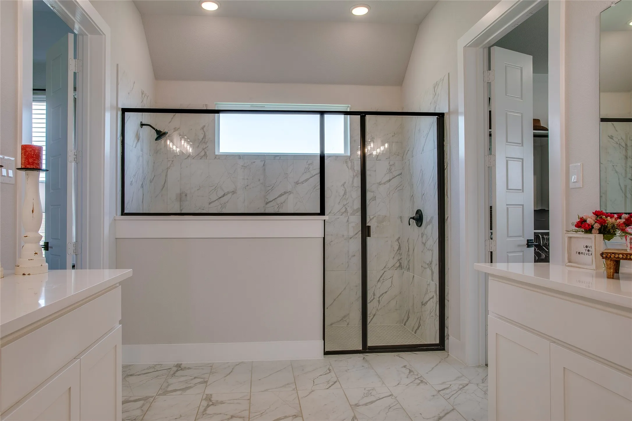 Single Family Residence For Sale in Ellis County , 1730 Blackfoot Parkway, Waxahachie, Texas 75165, 4 Bedroom, 3 Bathroom, 3 Garage spaces, 2,585 Sqft, built in 2024, mls#21390571, Real Estate Agent in Waxahachie, Homes For Sale in Ellis county, Homes For Sale in Waxahachie, Realtor in Waxahachie Texas, Real Estate Brokerage Independent Realty Texas, Luminita Cordes Realtor