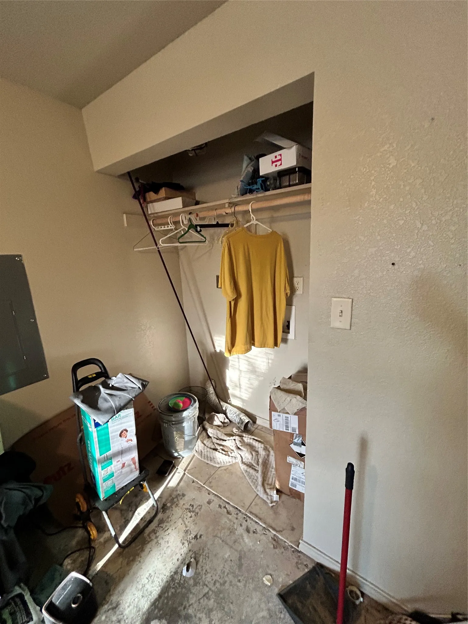 Single Family Residence For Sale in Henderson County , 235 Wildwind Street, Gun Barrel City, Texas 75156, 3 Bedroom, 2 Bathroom, Garage spaces, 1,410 Sqft, built in 1993, mls#21395689, Real Estate Agent in Gun Barrel City, Homes For Sale in Henderson county, Homes For Sale in Gun Barrel City, Realtor in Gun Barrel City Texas, Real Estate Brokerage Independent Realty Texas, Luminita Cordes Realtor