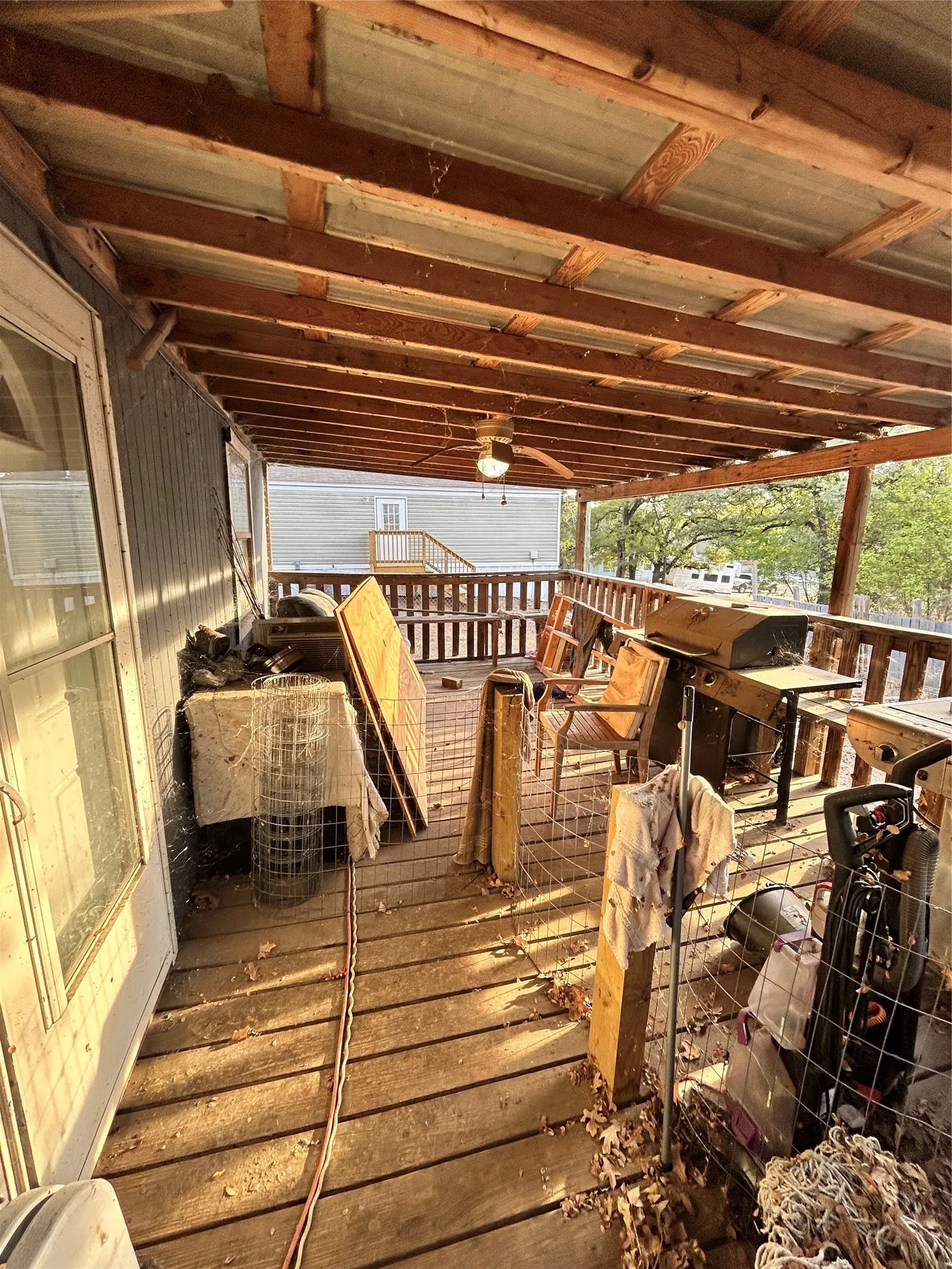 Single Family Residence For Sale in Henderson County , 235 Wildwind Street, Gun Barrel City, Texas 75156, 3 Bedroom, 2 Bathroom, Garage spaces, 1,410 Sqft, built in 1993, mls#21395689, Real Estate Agent in Gun Barrel City, Homes For Sale in Henderson county, Homes For Sale in Gun Barrel City, Realtor in Gun Barrel City Texas, Real Estate Brokerage Independent Realty Texas, Luminita Cordes Realtor