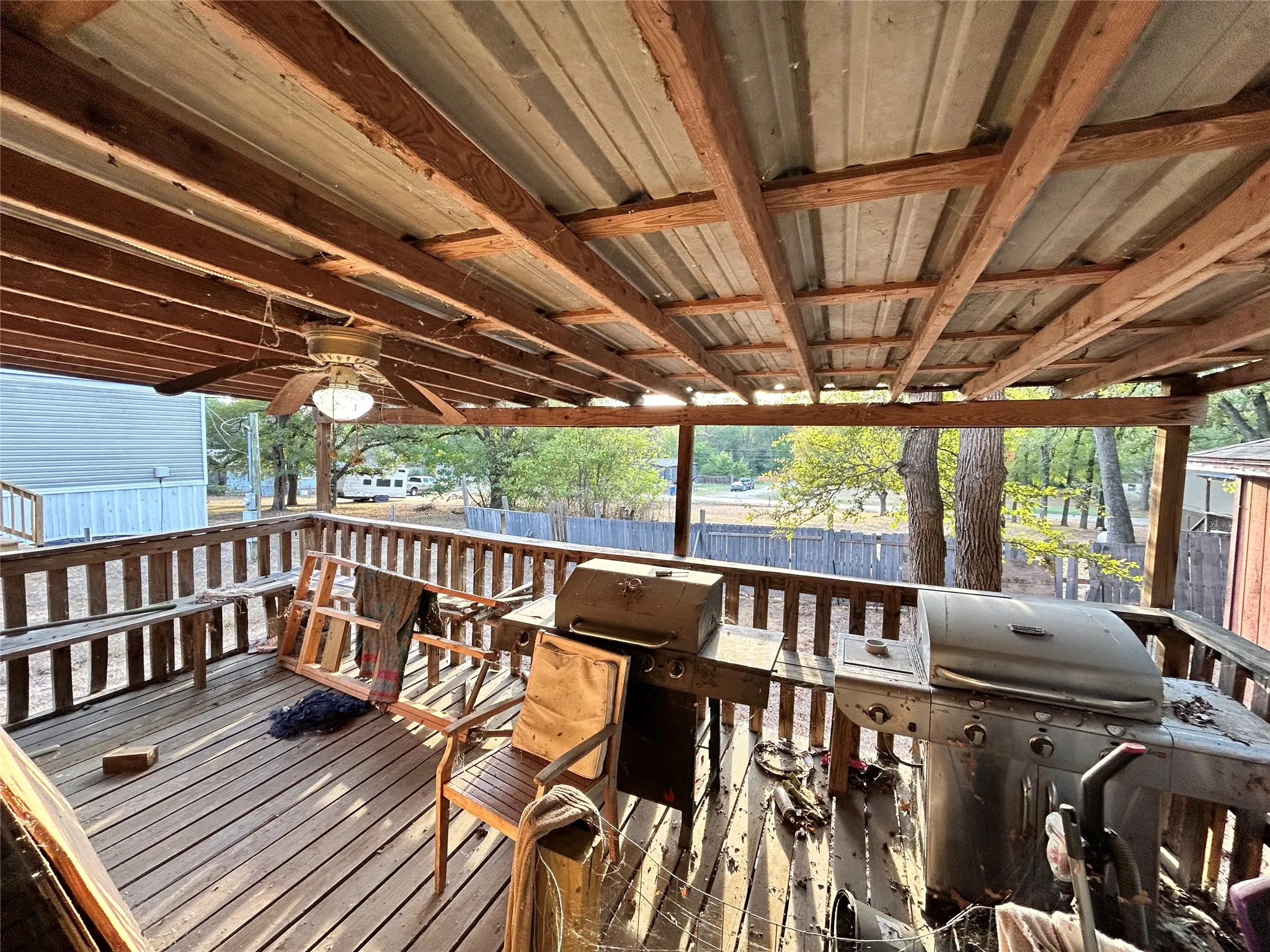 Single Family Residence For Sale in Henderson County , 235 Wildwind Street, Gun Barrel City, Texas 75156, 3 Bedroom, 2 Bathroom, Garage spaces, 1,410 Sqft, built in 1993, mls#21395689, Real Estate Agent in Gun Barrel City, Homes For Sale in Henderson county, Homes For Sale in Gun Barrel City, Realtor in Gun Barrel City Texas, Real Estate Brokerage Independent Realty Texas, Luminita Cordes Realtor