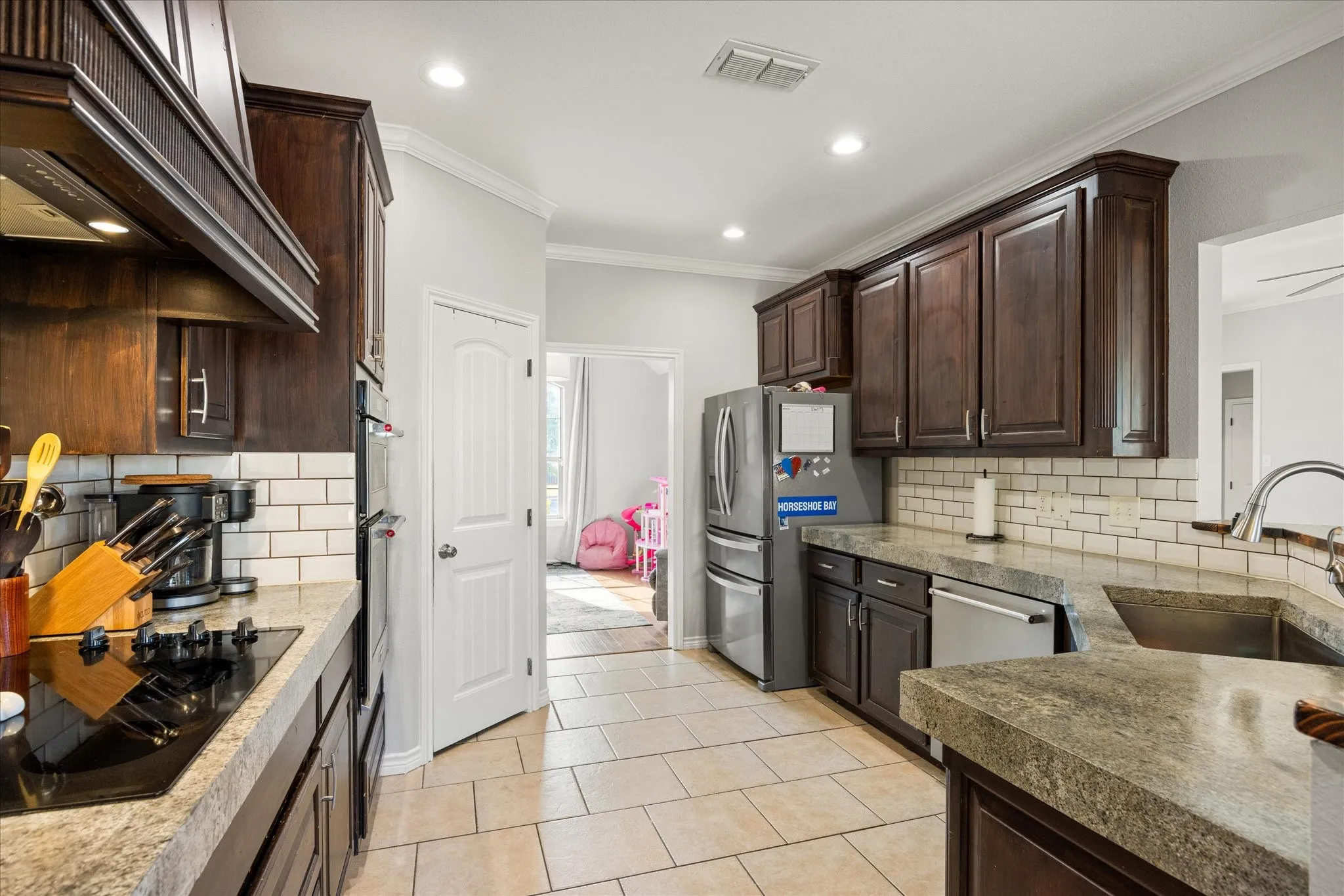 Single Family Residence For Sale in Erath County , 801 Maplewood Court, Stephenville, Texas 76401, 3 Bedroom, 2 Bathroom, 2 Garage spaces, 1,977 Sqft, built in 2005, mls#21395702, Real Estate Agent in Stephenville, Homes For Sale in Erath county, Homes For Sale in Stephenville, Realtor in Stephenville Texas, Real Estate Brokerage Independent Realty Texas, Luminita Cordes Realtor