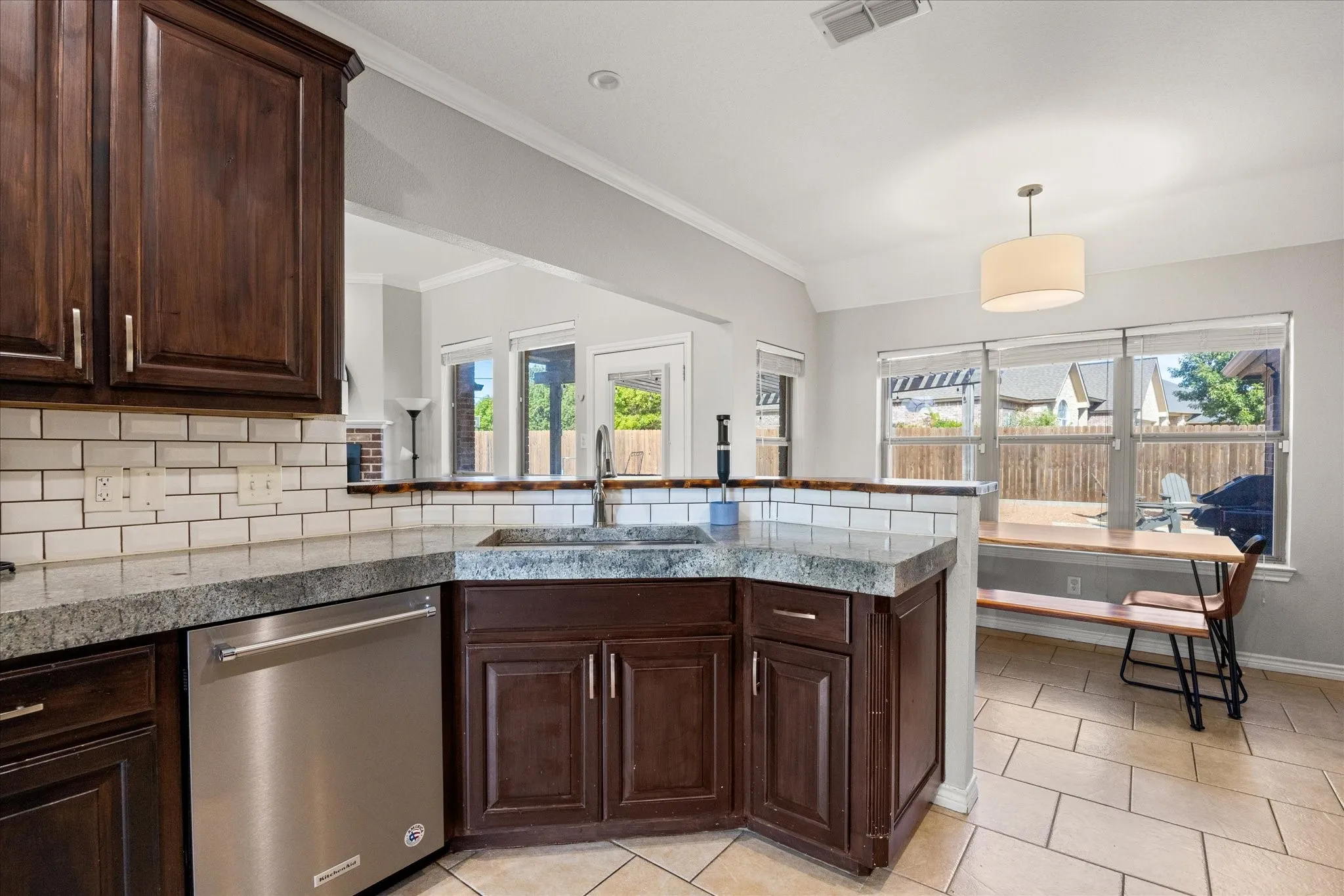 Single Family Residence For Sale in Erath County , 801 Maplewood Court, Stephenville, Texas 76401, 3 Bedroom, 2 Bathroom, 2 Garage spaces, 1,977 Sqft, built in 2005, mls#21395702, Real Estate Agent in Stephenville, Homes For Sale in Erath county, Homes For Sale in Stephenville, Realtor in Stephenville Texas, Real Estate Brokerage Independent Realty Texas, Luminita Cordes Realtor