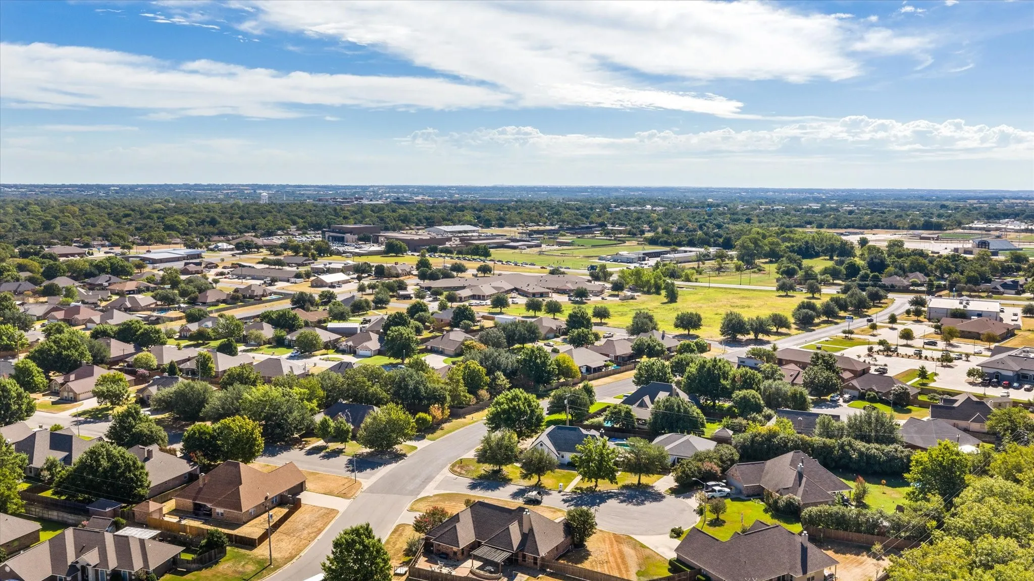 Single Family Residence For Sale in Erath County , 801 Maplewood Court, Stephenville, Texas 76401, 3 Bedroom, 2 Bathroom, 2 Garage spaces, 1,977 Sqft, built in 2005, mls#21395702, Real Estate Agent in Stephenville, Homes For Sale in Erath county, Homes For Sale in Stephenville, Realtor in Stephenville Texas, Real Estate Brokerage Independent Realty Texas, Luminita Cordes Realtor