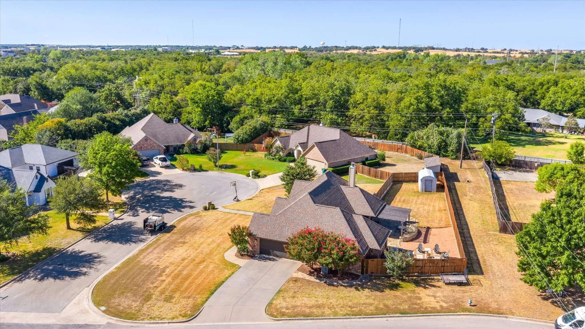 Single Family Residence For Sale in Erath County , 801 Maplewood Court, Stephenville, Texas 76401, 3 Bedroom, 2 Bathroom, 2 Garage spaces, 1,977 Sqft, built in 2005, mls#21395702, Real Estate Agent in Stephenville, Homes For Sale in Erath county, Homes For Sale in Stephenville, Realtor in Stephenville Texas, Real Estate Brokerage Independent Realty Texas, Luminita Cordes Realtor