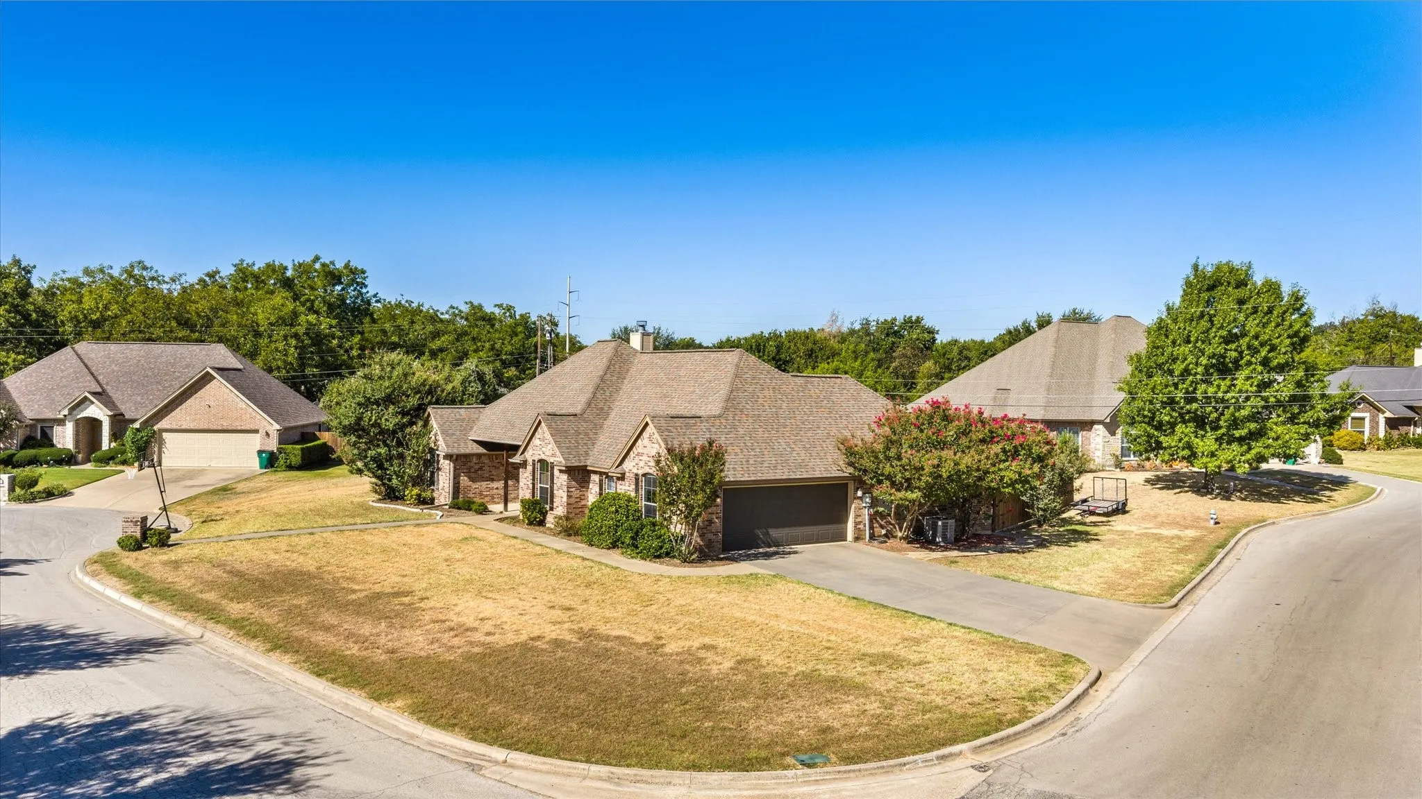 Single Family Residence For Sale in Erath County , 801 Maplewood Court, Stephenville, Texas 76401, 3 Bedroom, 2 Bathroom, 2 Garage spaces, 1,977 Sqft, built in 2005, mls#21395702, Real Estate Agent in Stephenville, Homes For Sale in Erath county, Homes For Sale in Stephenville, Realtor in Stephenville Texas, Real Estate Brokerage Independent Realty Texas, Luminita Cordes Realtor