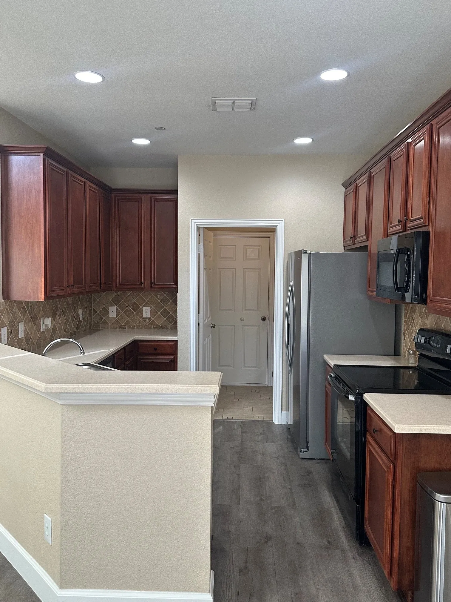 Townhouse For Rent in Collin County , 8720 Bigelow Drive, Plano, Texas 75024, 2 Bedroom, 3 Bathroom, 2 Garage spaces, 1,398 Sqft, built in 2006, mls#21395706, Real Estate Agent in Plano, Homes For Rent in Collin county, Homes For Rent in Plano, Realtor in Plano Texas, Real Estate Brokerage Independent Realty Texas, Luminita Cordes Realtor