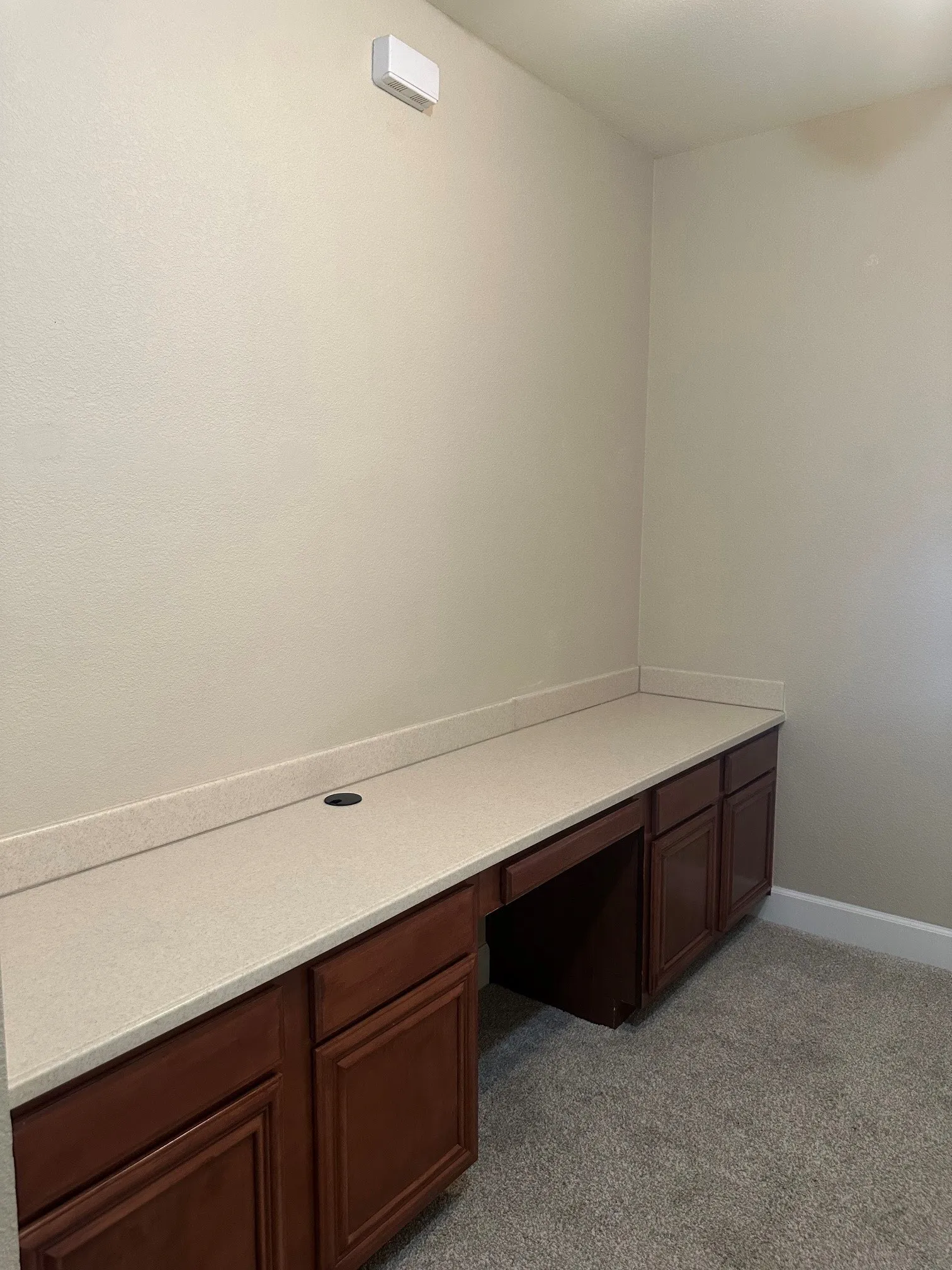Townhouse For Rent in Collin County , 8720 Bigelow Drive, Plano, Texas 75024, 2 Bedroom, 3 Bathroom, 2 Garage spaces, 1,398 Sqft, built in 2006, mls#21395706, Real Estate Agent in Plano, Homes For Rent in Collin county, Homes For Rent in Plano, Realtor in Plano Texas, Real Estate Brokerage Independent Realty Texas, Luminita Cordes Realtor