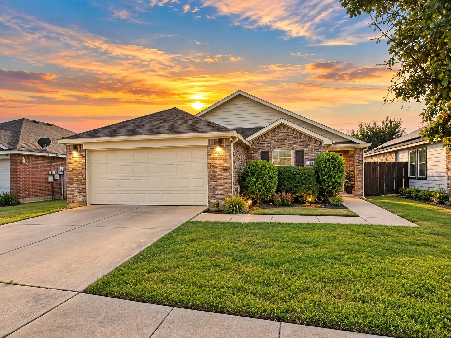 Single Family Residence For Rent in Dallas County , 1105 Riley Drive, Garland, Texas 75040, 3 Bedroom, 2 Bathroom, 2 Garage spaces, 1,518 Sqft, built in 2006, mls#21394874, Real Estate Agent in Garland, Homes For Rent in Dallas county, Homes For Rent in Garland, Realtor in Garland Texas, Real Estate Brokerage Independent Realty Texas, Luminita Cordes Realtor