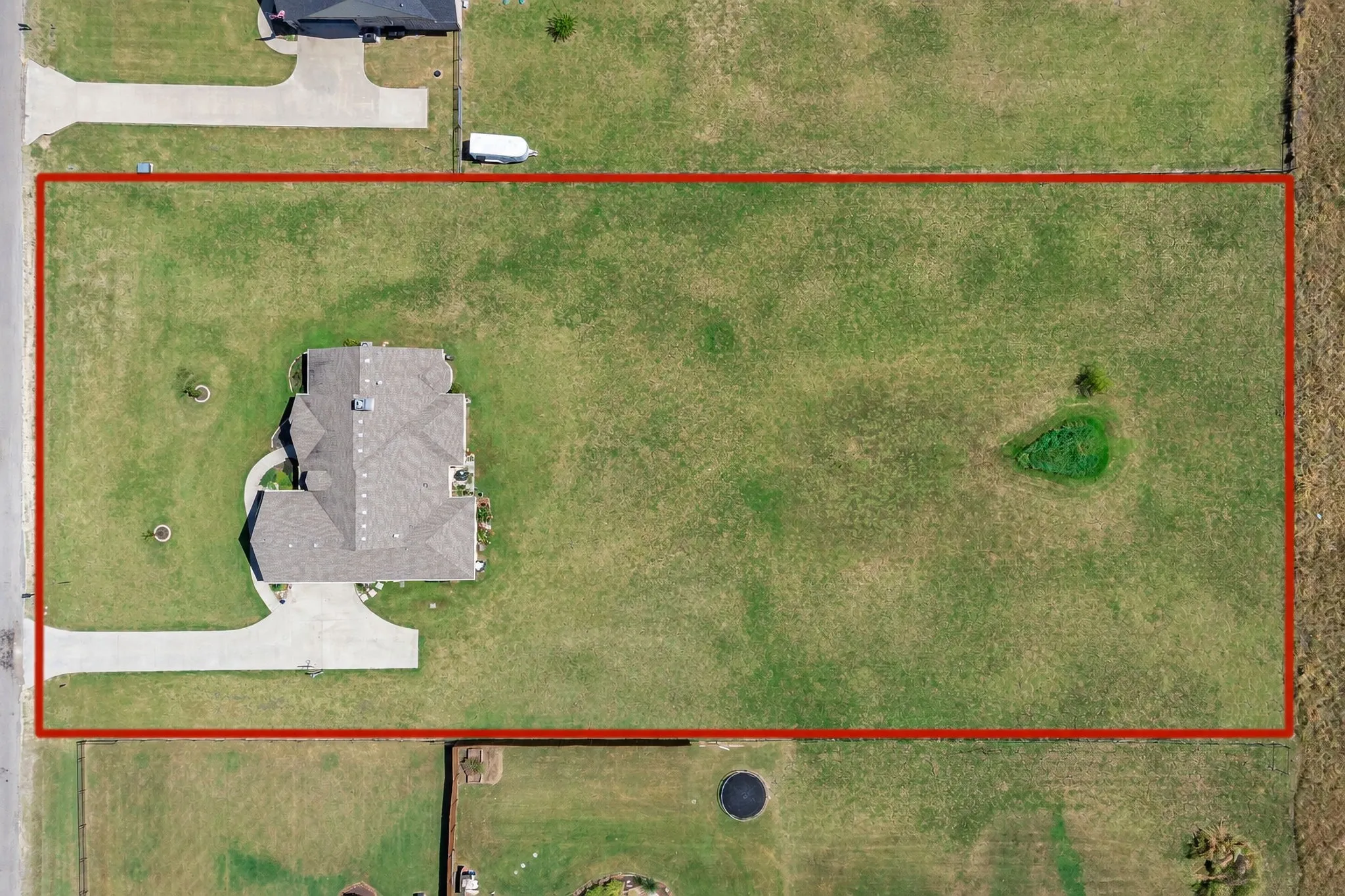 Single Family Residence For Sale in Hunt County , 3857 County Road 2156, Caddo Mills, Texas 75135, 4 Bedroom, 4 Bathroom, 2 Garage spaces, 2,798 Sqft, built in 2017, mls#21382582, Real Estate Agent in Caddo Mills, Homes For Sale in Hunt county, Homes For Sale in Caddo Mills, Realtor in Caddo Mills Texas, Real Estate Brokerage Independent Realty Texas, Luminita Cordes Realtor