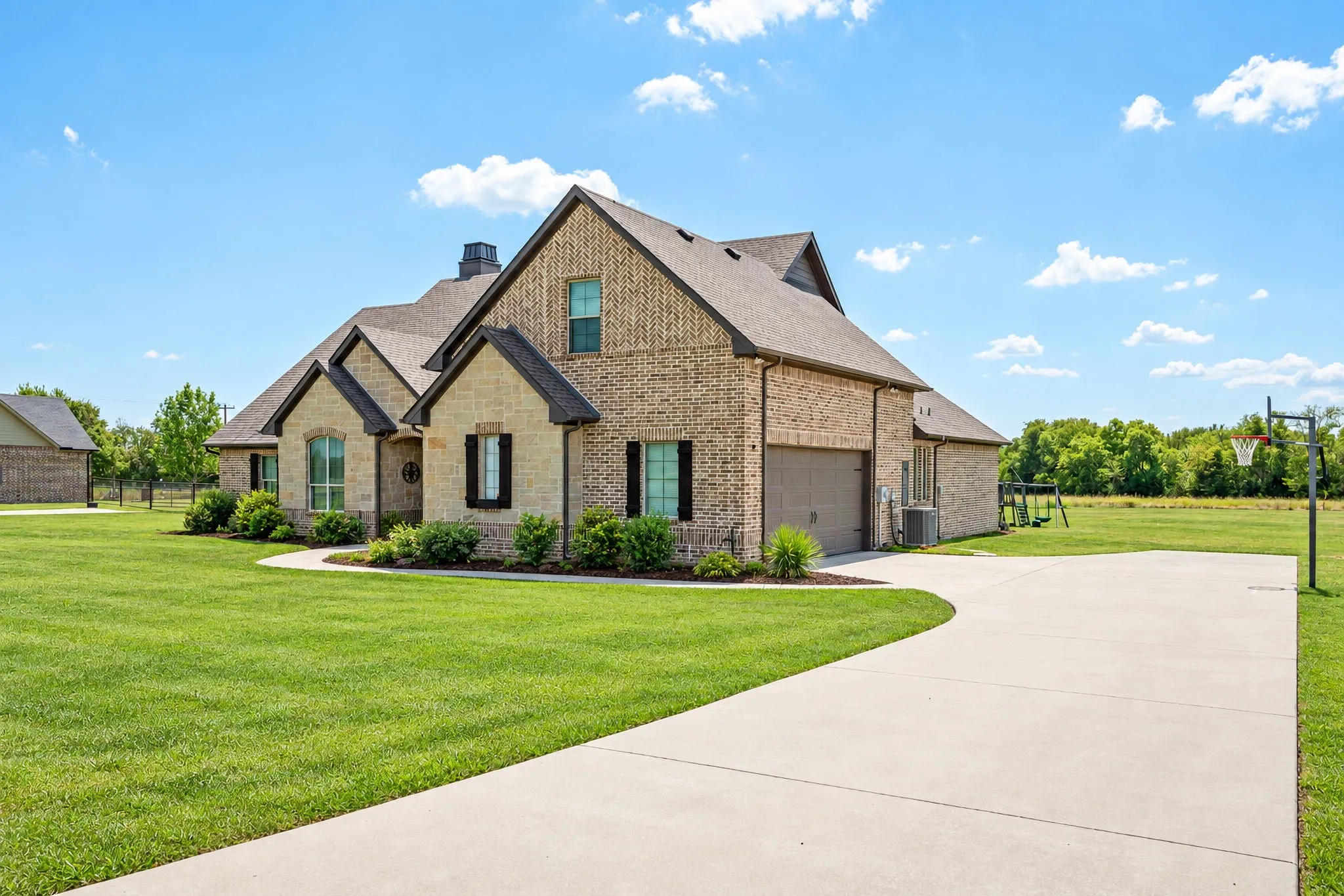 Single Family Residence For Sale in Hunt County , 3857 County Road 2156, Caddo Mills, Texas 75135, 4 Bedroom, 4 Bathroom, 2 Garage spaces, 2,798 Sqft, built in 2017, mls#21382582, Real Estate Agent in Caddo Mills, Homes For Sale in Hunt county, Homes For Sale in Caddo Mills, Realtor in Caddo Mills Texas, Real Estate Brokerage Independent Realty Texas, Luminita Cordes Realtor