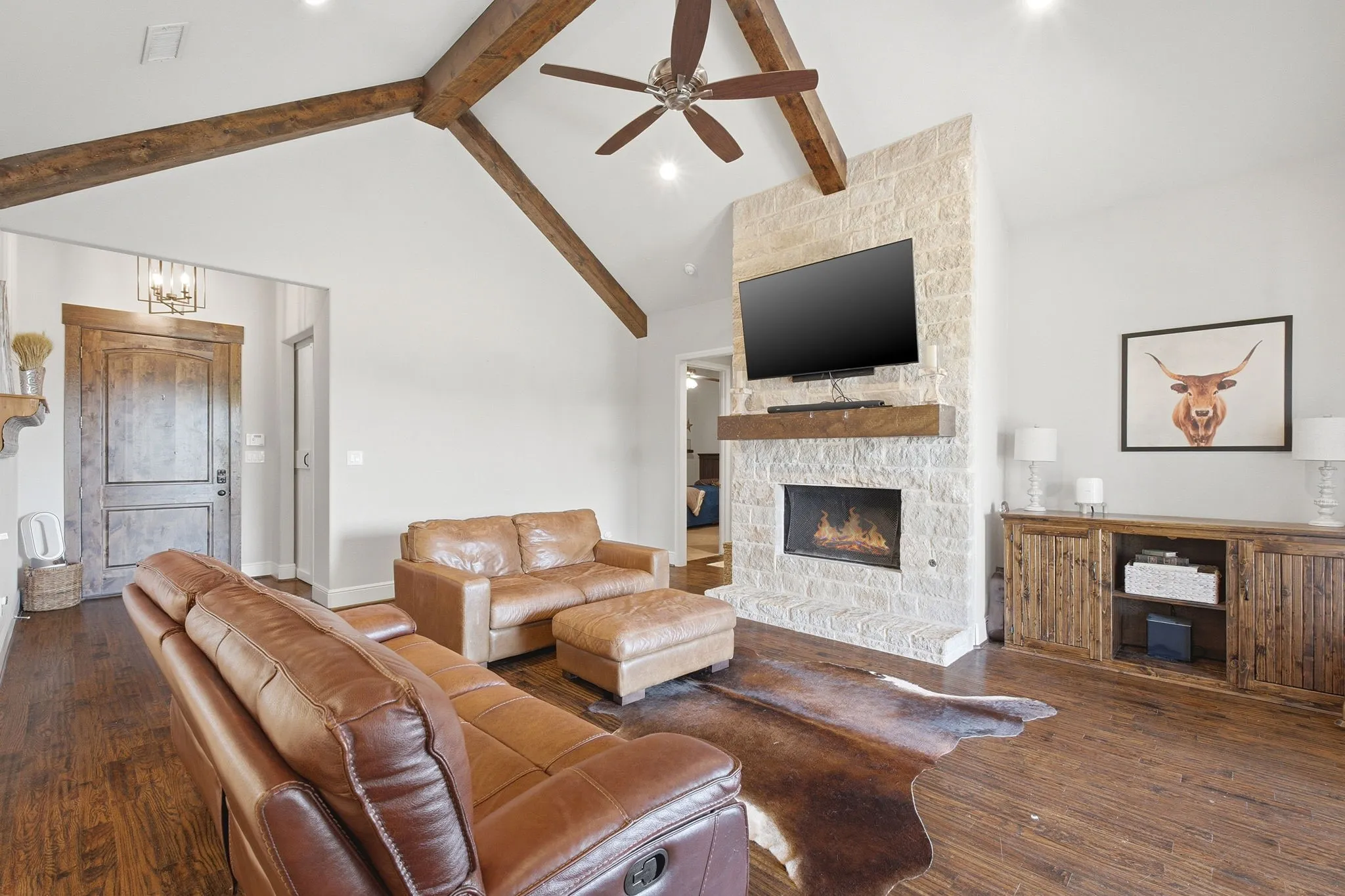 Single Family Residence For Sale in Hunt County , 3857 County Road 2156, Caddo Mills, Texas 75135, 4 Bedroom, 4 Bathroom, 2 Garage spaces, 2,798 Sqft, built in 2017, mls#21382582, Real Estate Agent in Caddo Mills, Homes For Sale in Hunt county, Homes For Sale in Caddo Mills, Realtor in Caddo Mills Texas, Real Estate Brokerage Independent Realty Texas, Luminita Cordes Realtor