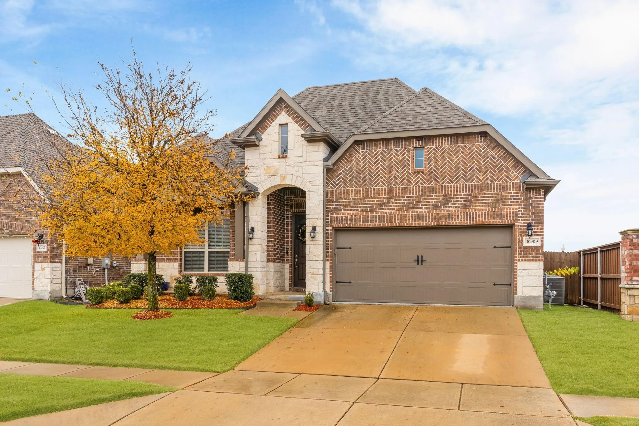 Single Family Residence For Sale in Collin County , 10309 Marathon Court, Mc Kinney, Texas 75071, 3 Bedroom, 2 Bathroom, 2 Garage spaces, 2,057 Sqft, built in 2018, mls#21395712, Real Estate Agent in Mc Kinney, Homes For Sale in Collin county, Homes For Sale in Mc Kinney, Realtor in Mc Kinney Texas, Real Estate Brokerage Independent Realty Texas, Luminita Cordes Realtor