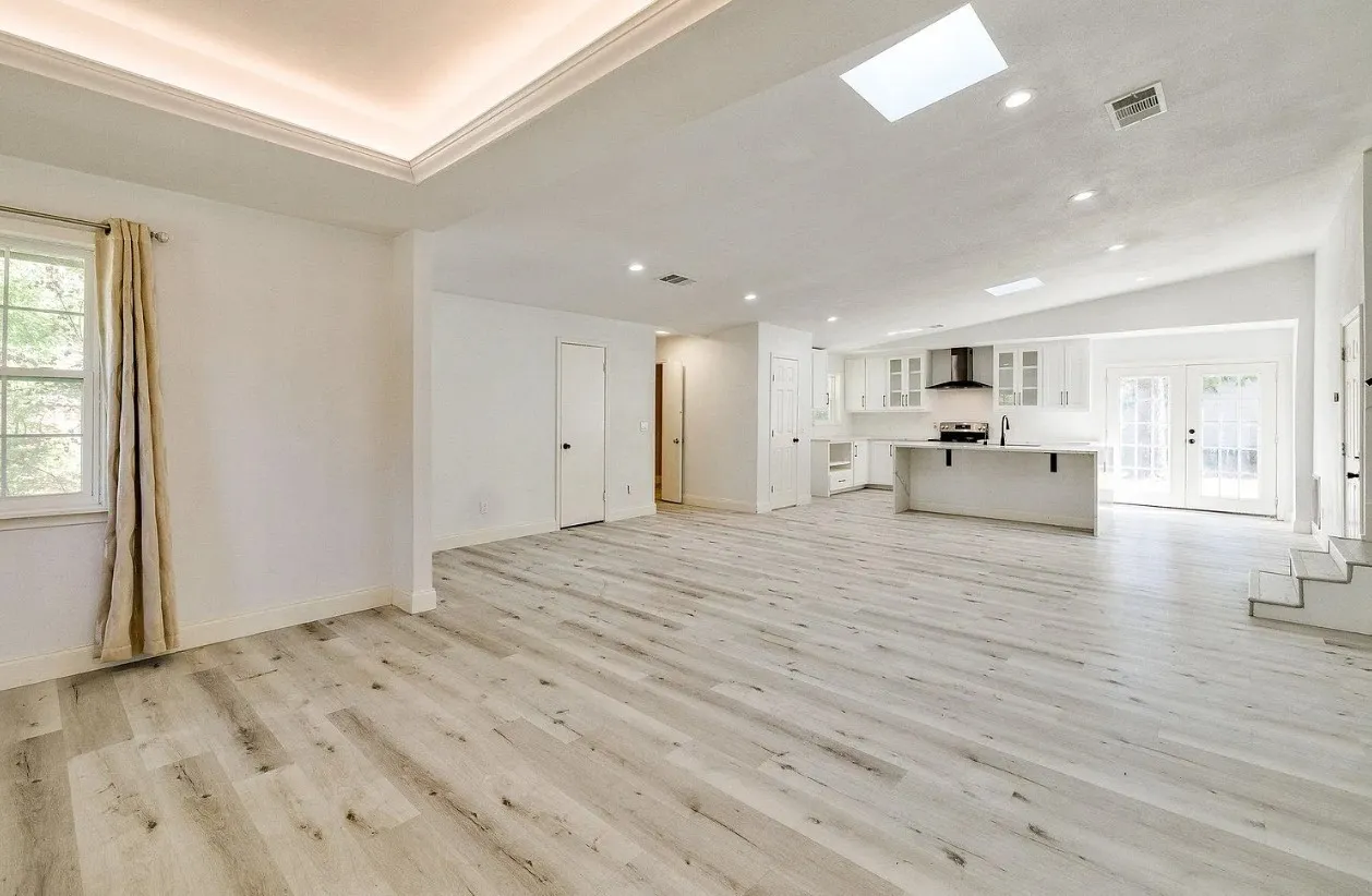Single Family Residence For Rent in Tarrant County , 1324 Killian Drive, Arlington, Texas 76013, 3 Bedroom, 2 Bathroom, 2 Garage spaces, 1,834 Sqft, built in 1955, mls#21395713, Real Estate Agent in Arlington, Homes For Rent in Tarrant county, Homes For Rent in Arlington, Realtor in Arlington Texas, Real Estate Brokerage Independent Realty Texas, Luminita Cordes Realtor
