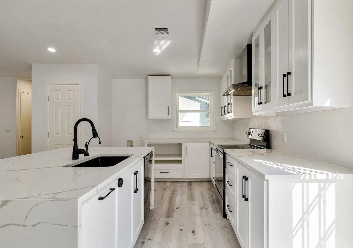 Single Family Residence For Rent in Tarrant County , 1324 Killian Drive, Arlington, Texas 76013, 3 Bedroom, 2 Bathroom, 2 Garage spaces, 1,834 Sqft, built in 1955, mls#21395713, Real Estate Agent in Arlington, Homes For Rent in Tarrant county, Homes For Rent in Arlington, Realtor in Arlington Texas, Real Estate Brokerage Independent Realty Texas, Luminita Cordes Realtor