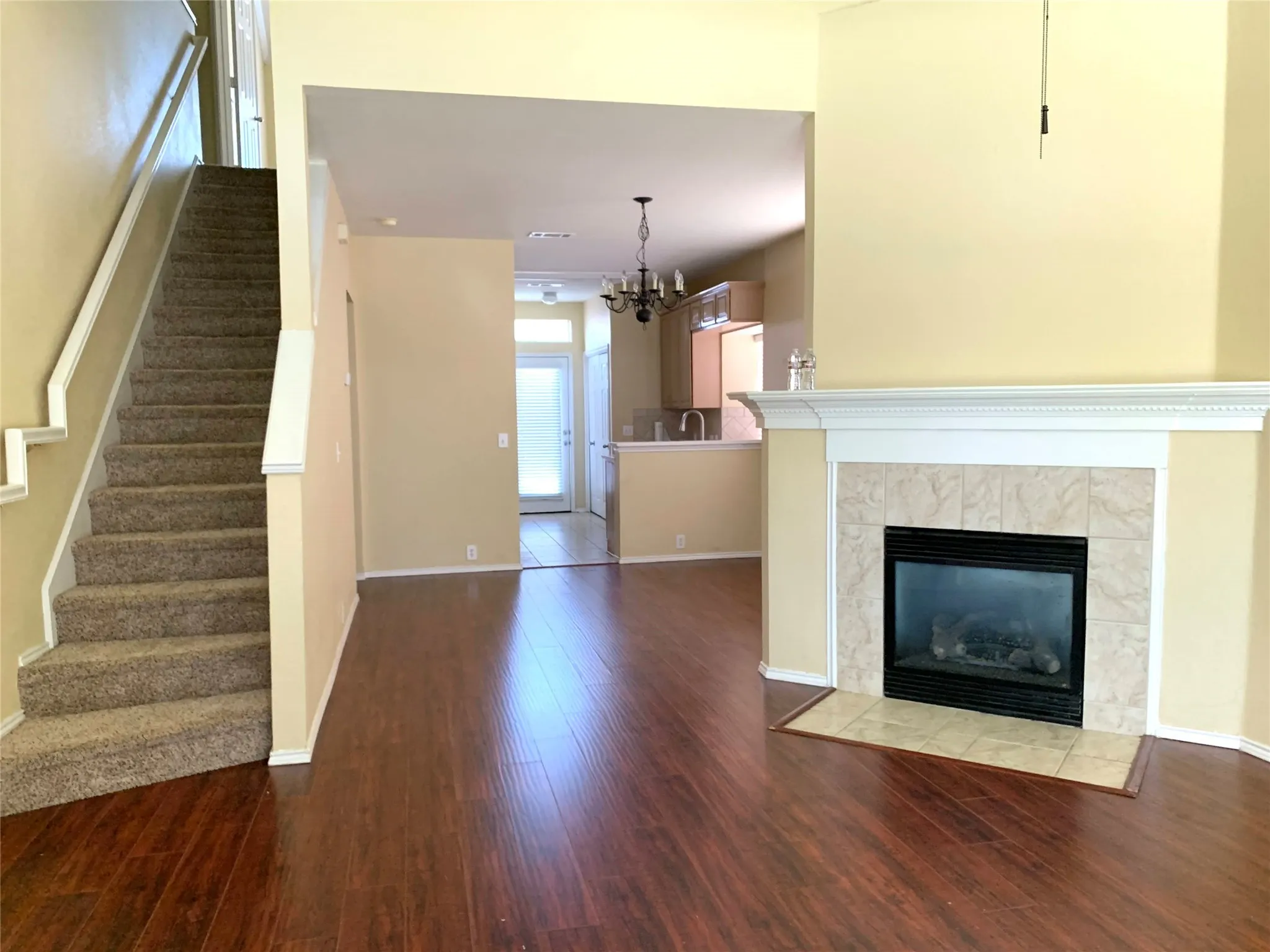Duplex For Rent in Collin County , 11406 Fountainbridge Drive, Frisco, Texas 75035, 4 Bedroom, 3 Bathroom, 2 Garage spaces, 1,901 Sqft, built in 2002, mls#21395715, Real Estate Agent in Frisco, Homes For Rent in Collin county, Homes For Rent in Frisco, Realtor in Frisco Texas, Real Estate Brokerage Independent Realty Texas, Luminita Cordes Realtor