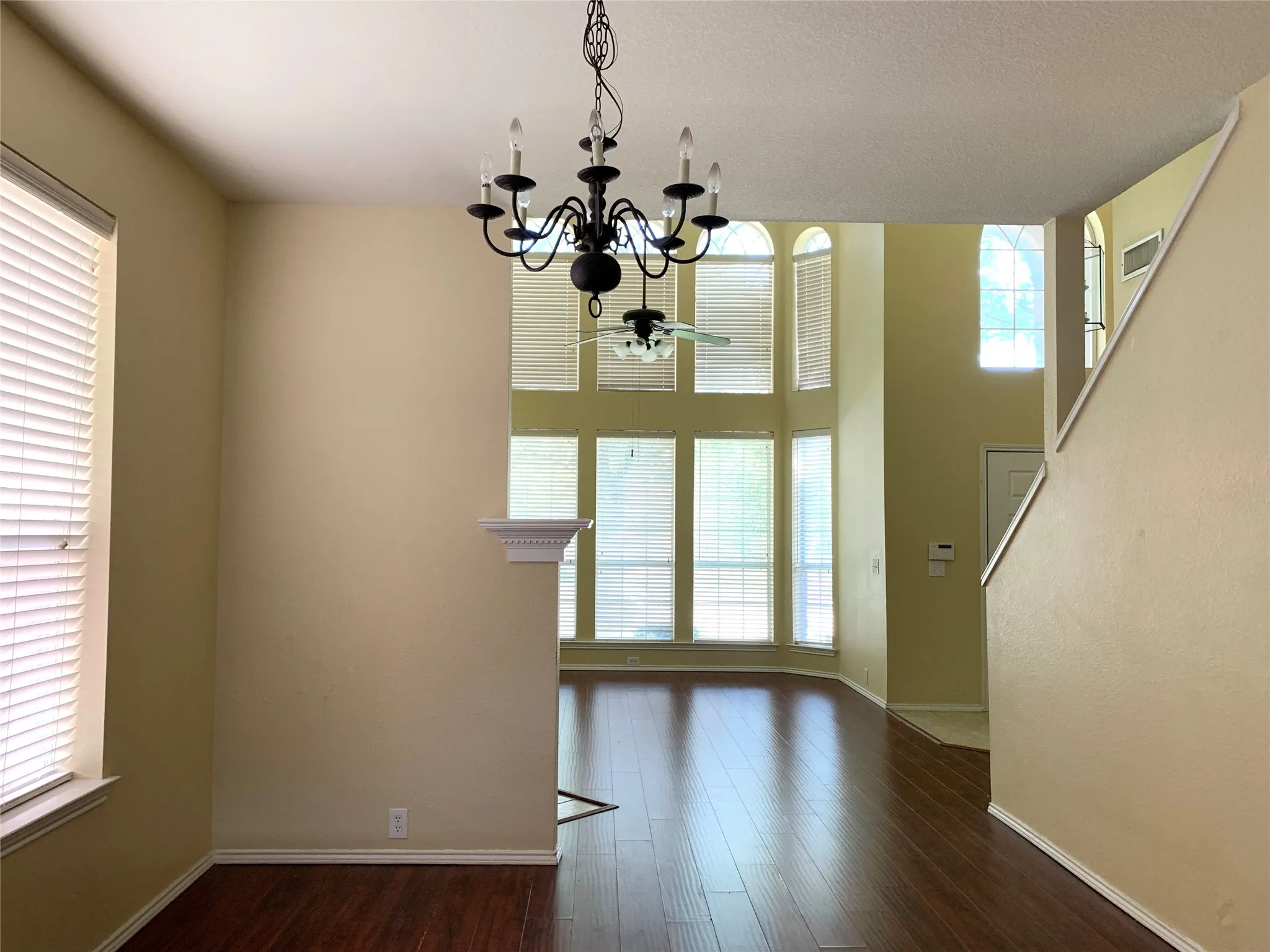Duplex For Rent in Collin County , 11406 Fountainbridge Drive, Frisco, Texas 75035, 4 Bedroom, 3 Bathroom, 2 Garage spaces, 1,901 Sqft, built in 2002, mls#21395715, Real Estate Agent in Frisco, Homes For Rent in Collin county, Homes For Rent in Frisco, Realtor in Frisco Texas, Real Estate Brokerage Independent Realty Texas, Luminita Cordes Realtor