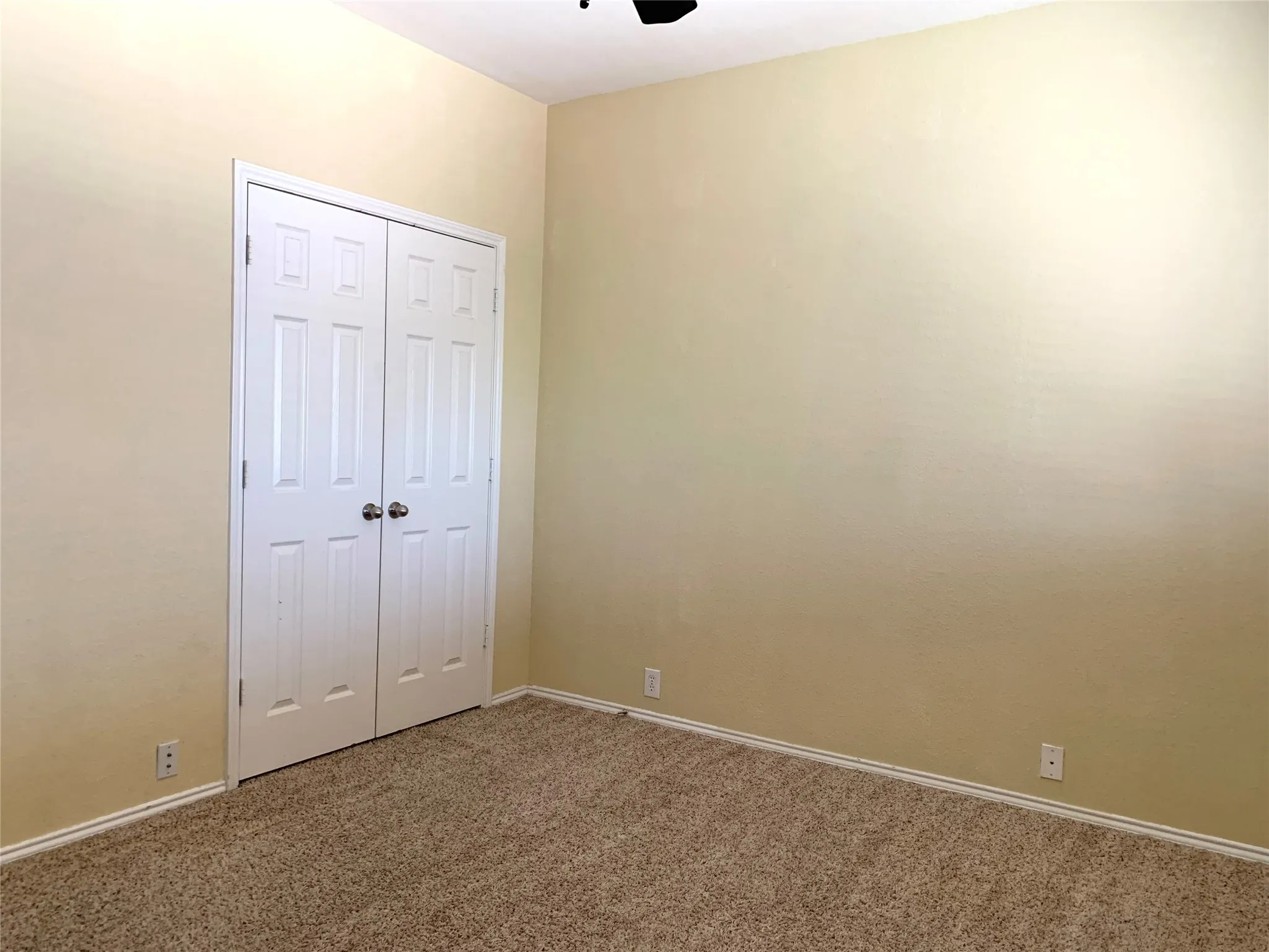 Duplex For Rent in Collin County , 11406 Fountainbridge Drive, Frisco, Texas 75035, 4 Bedroom, 3 Bathroom, 2 Garage spaces, 1,901 Sqft, built in 2002, mls#21395715, Real Estate Agent in Frisco, Homes For Rent in Collin county, Homes For Rent in Frisco, Realtor in Frisco Texas, Real Estate Brokerage Independent Realty Texas, Luminita Cordes Realtor