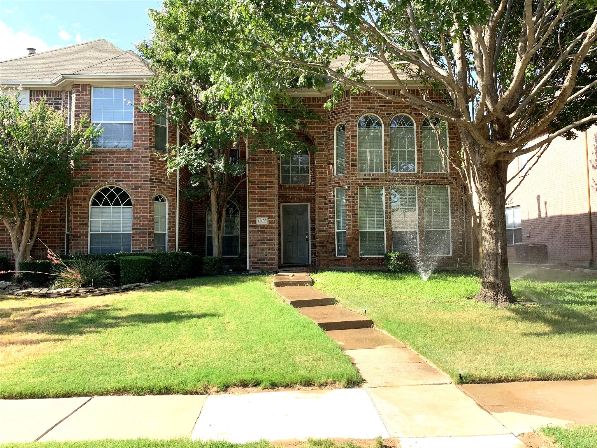 Duplex For Rent in Collin County , 11406 Fountainbridge Drive, Frisco, Texas 75035, 4 Bedroom, 3 Bathroom, 2 Garage spaces, 1,901 Sqft, built in 2002, mls#21395715, Real Estate Agent in Frisco, Homes For Rent in Collin county, Homes For Rent in Frisco, Realtor in Frisco Texas, Real Estate Brokerage Independent Realty Texas, Luminita Cordes Realtor